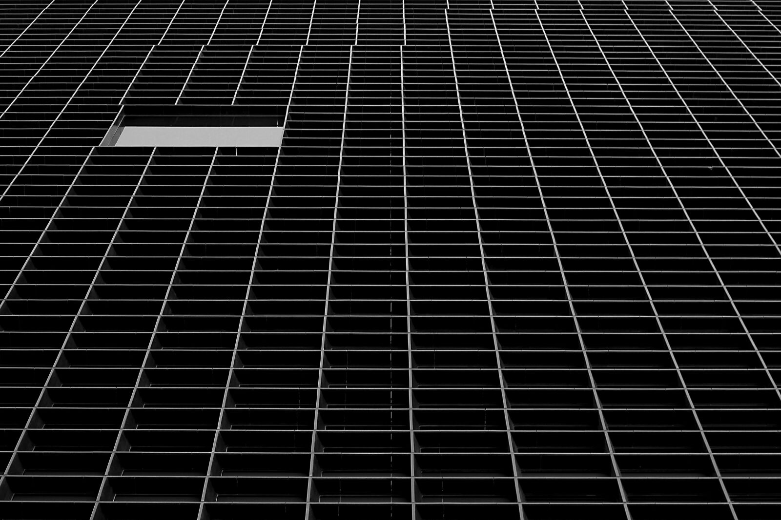 Canon EOS 60D + Canon EF 50mm F1.8 STM sample photo. Steel, pattern, industry photography