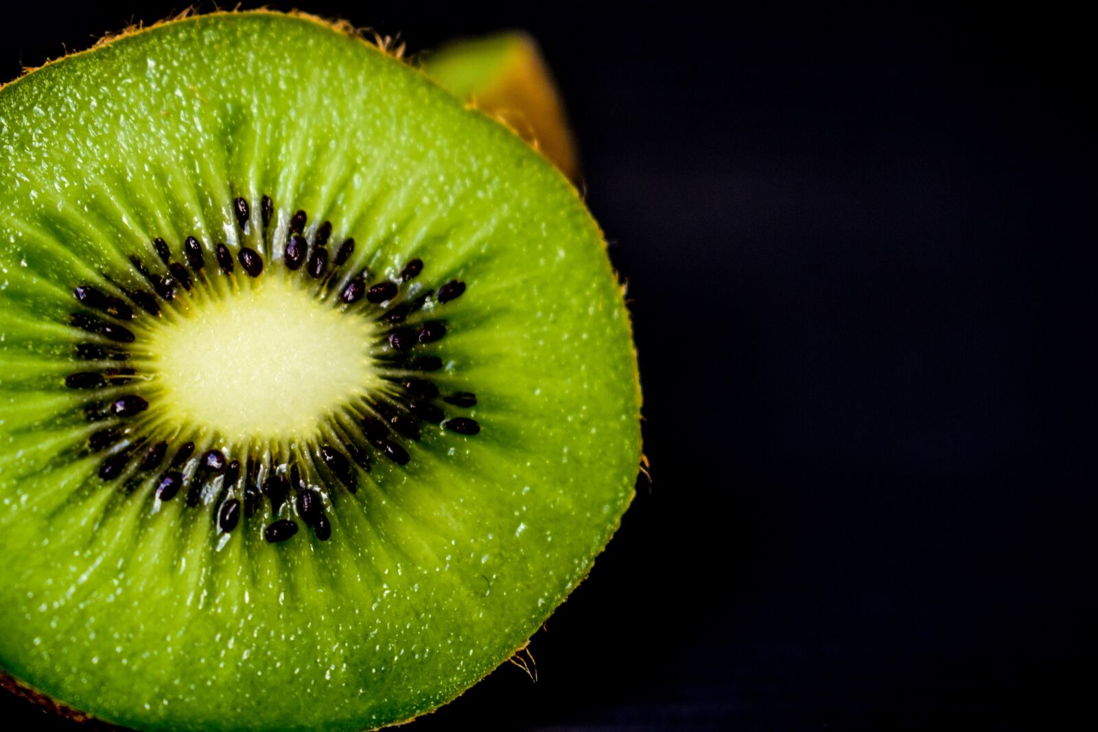 Nikon D3400 sample photo. Kiwi, fruit, healthy photography