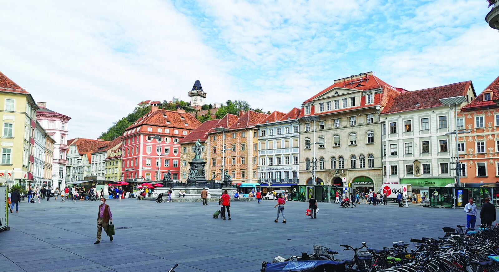 HUAWEI VOG-L29 sample photo. Graz, hauptplatz, schlossberg photography