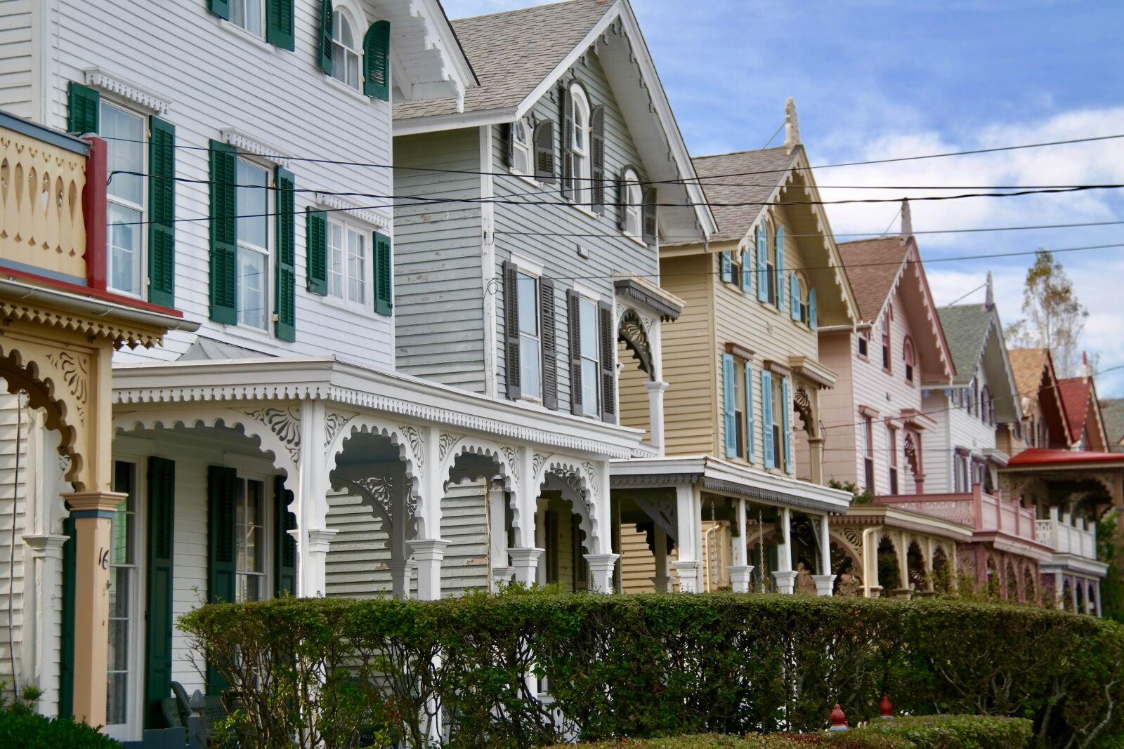 Samsung NX300 sample photo. Small town, houses, live photography