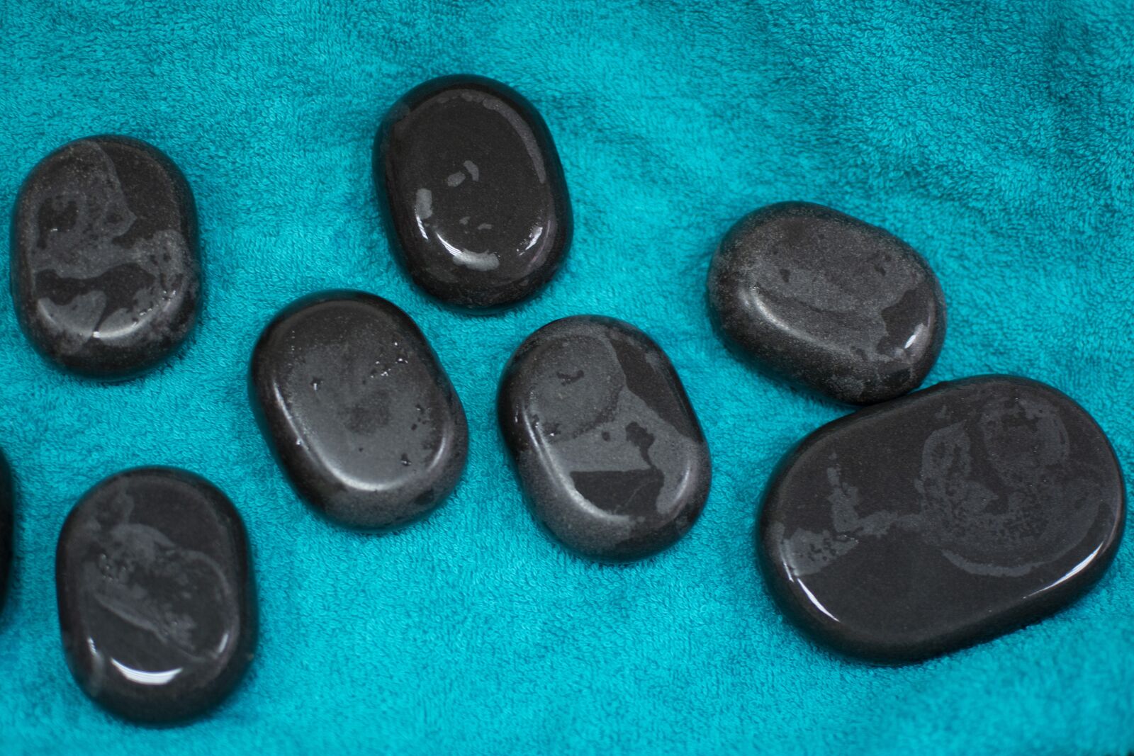 Nikon D3400 sample photo. Stones, spa, towels photography