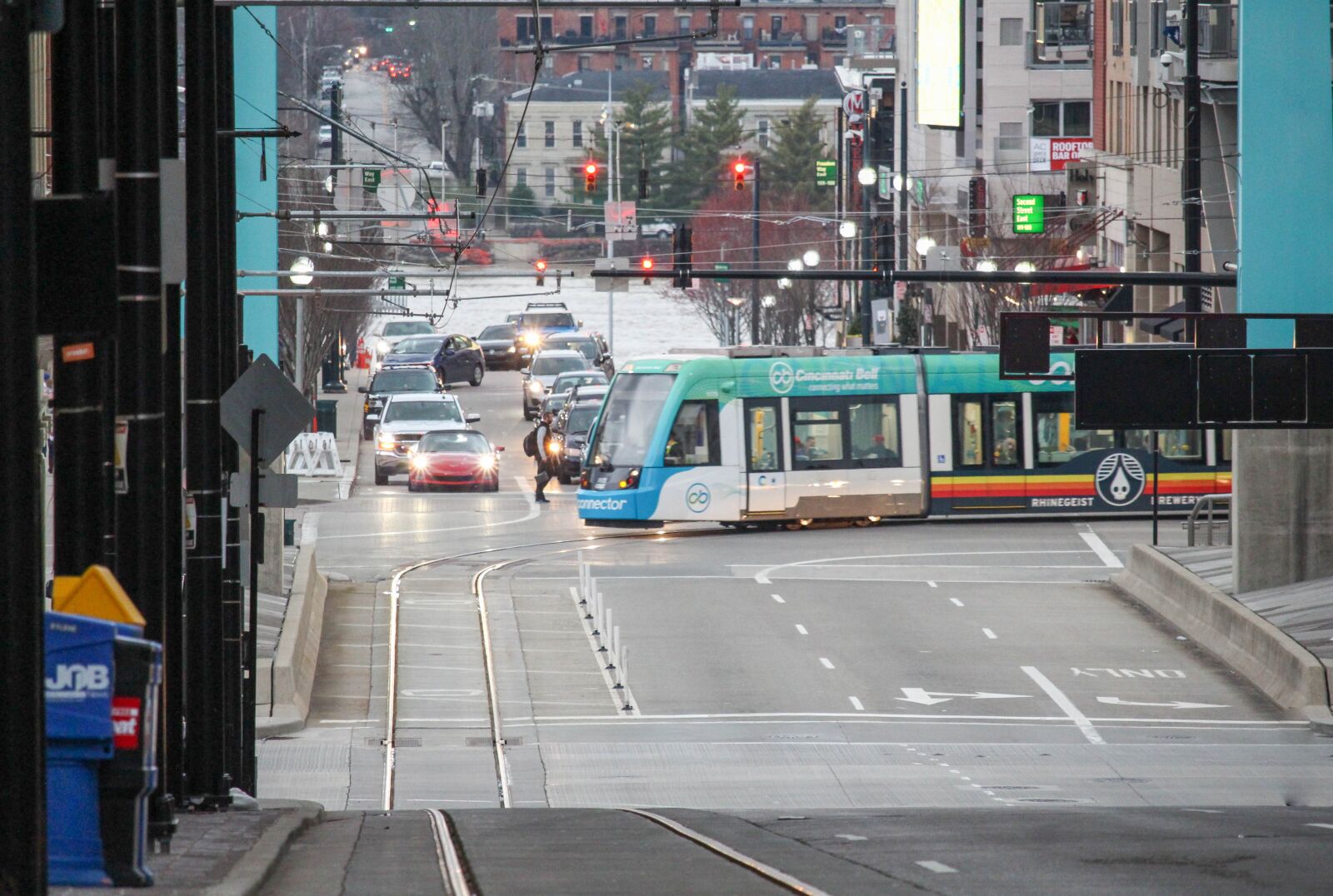 Canon EOS 700D (EOS Rebel T5i / EOS Kiss X7i) sample photo. Car, transportation system, traffic photography