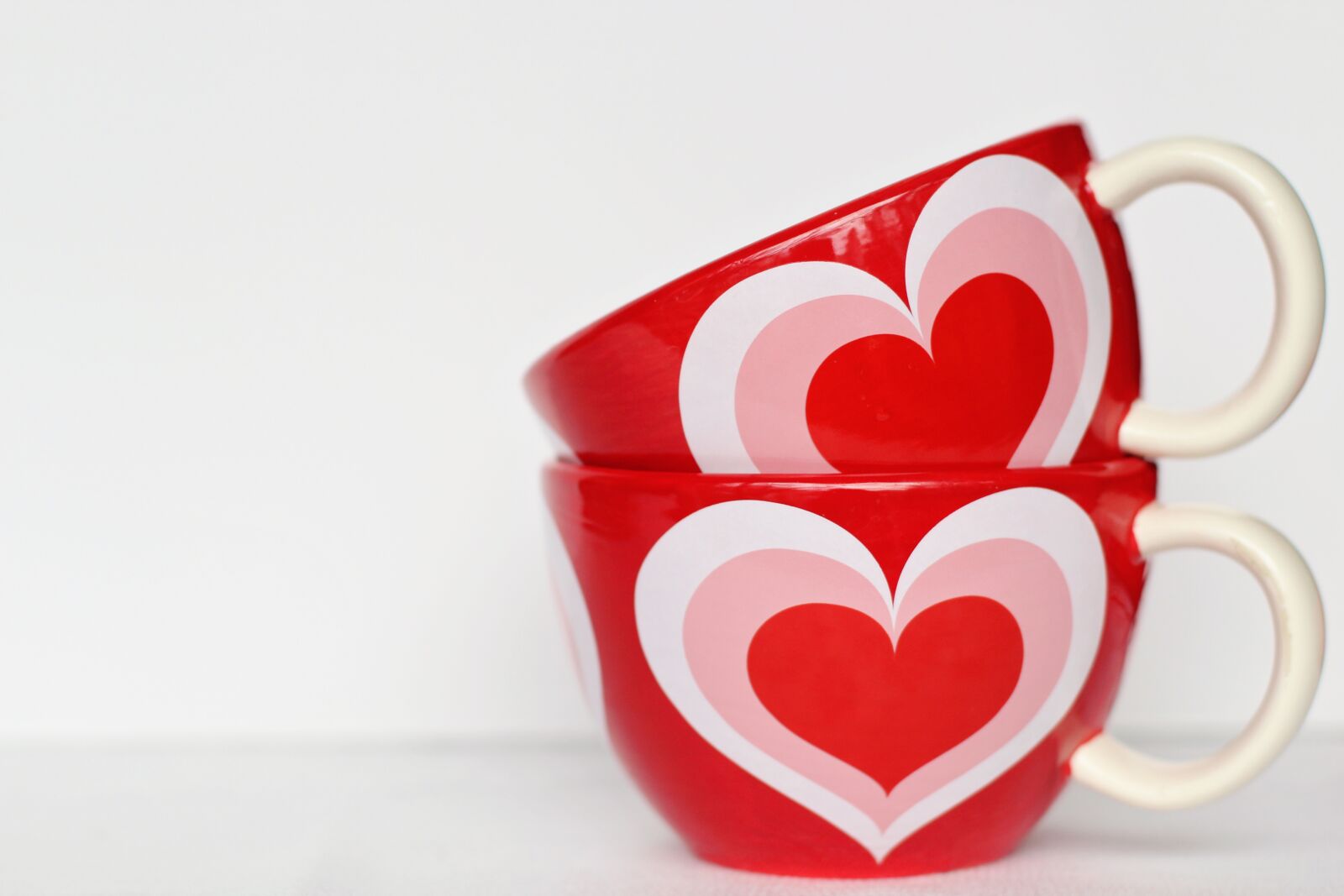 Canon EF 50mm F1.4 USM sample photo. Valentines day background, valentines photography