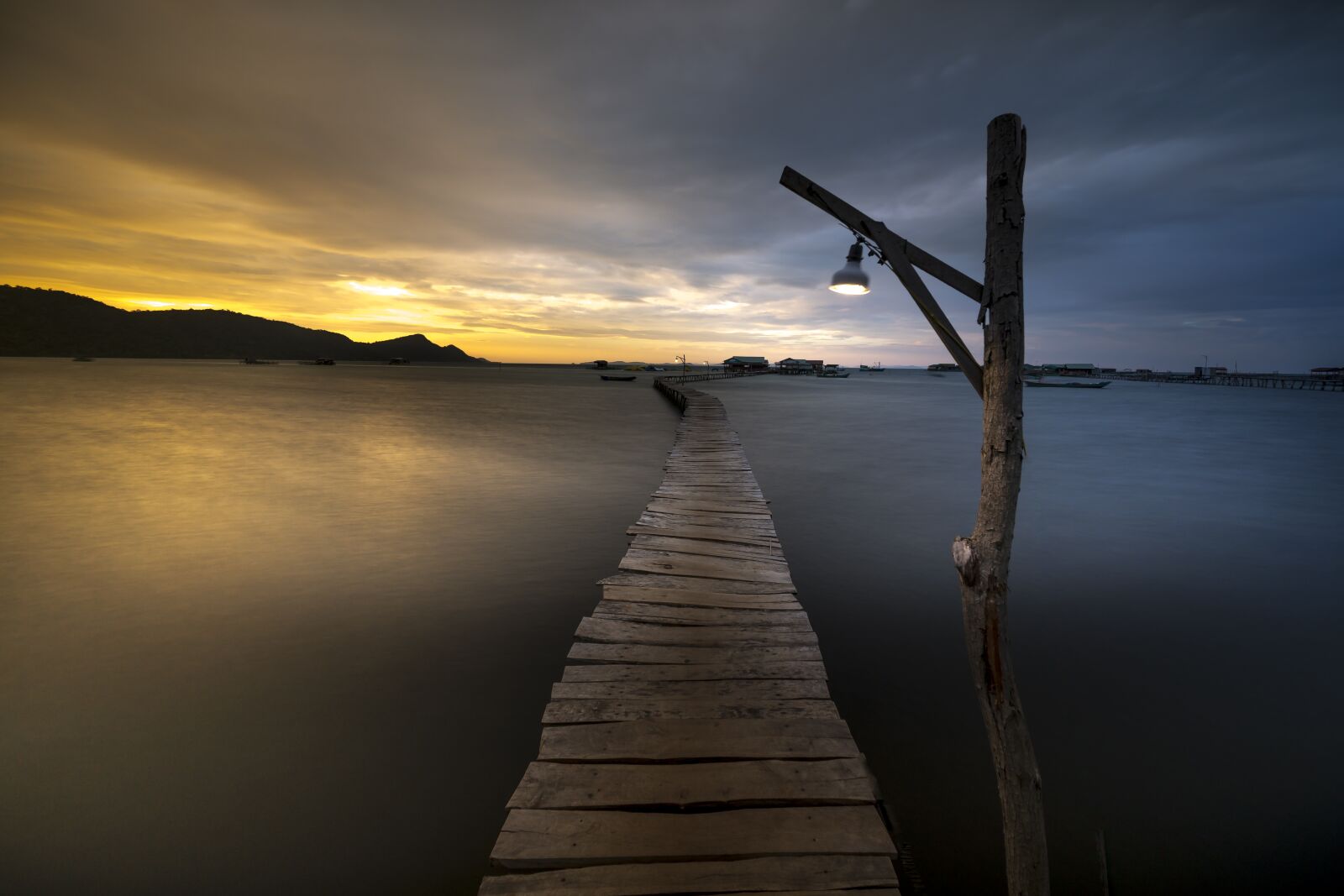 Voigtlander ULTRA WIDE-HELIAR 12mm F5.6 III sample photo. Background, phuquoc, island photography