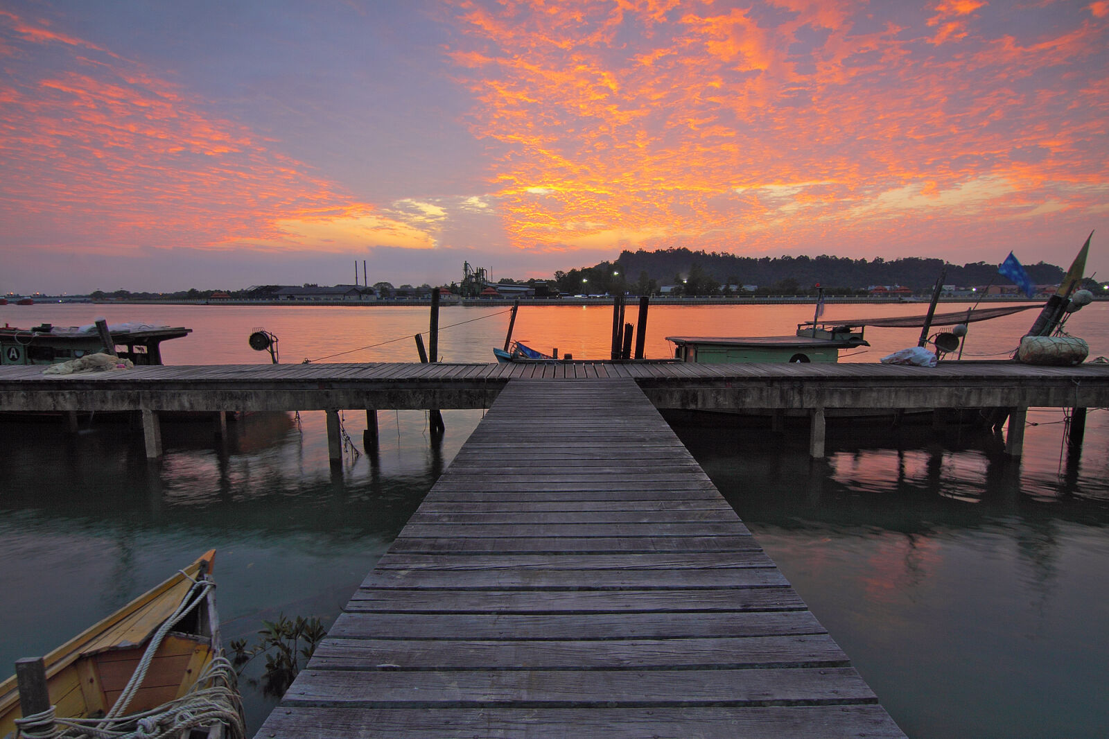 Canon EOS 50D sample photo. Jetty, sea, dawn, water photography
