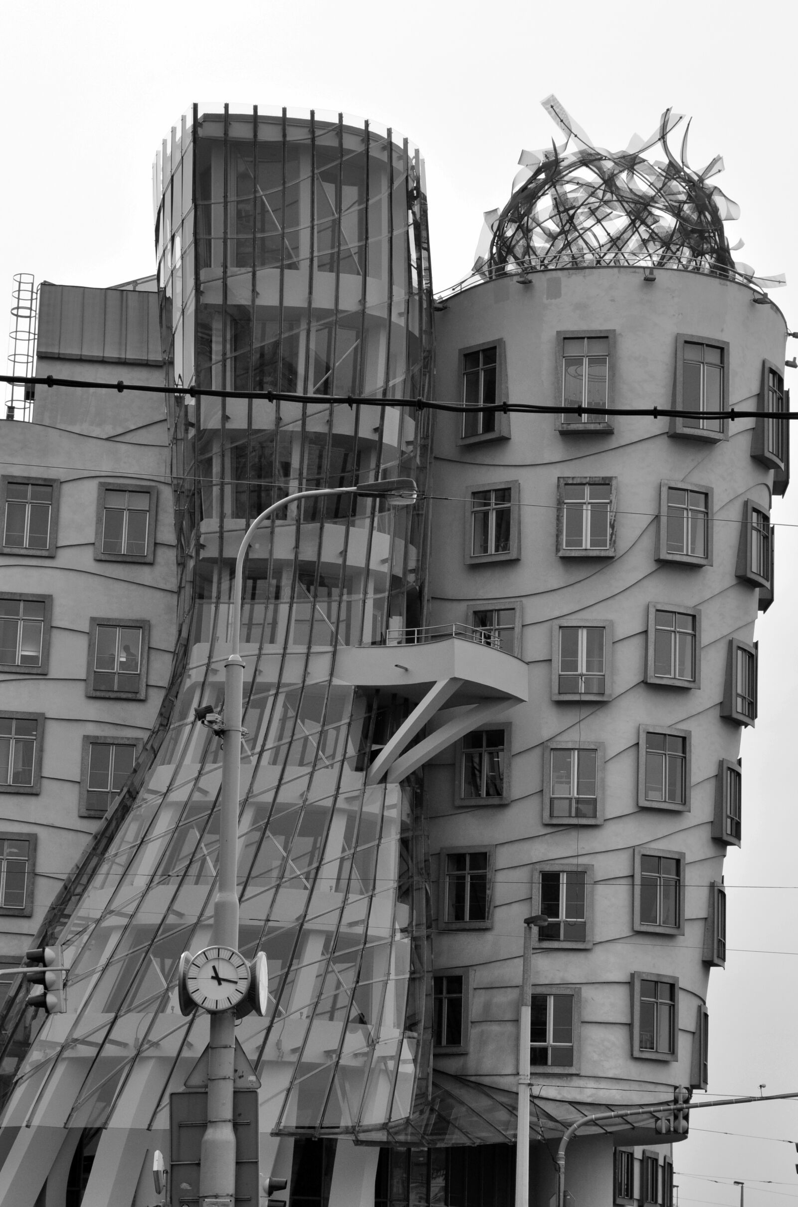 Nikon D5000 sample photo. Prague, dancing house, architecture photography