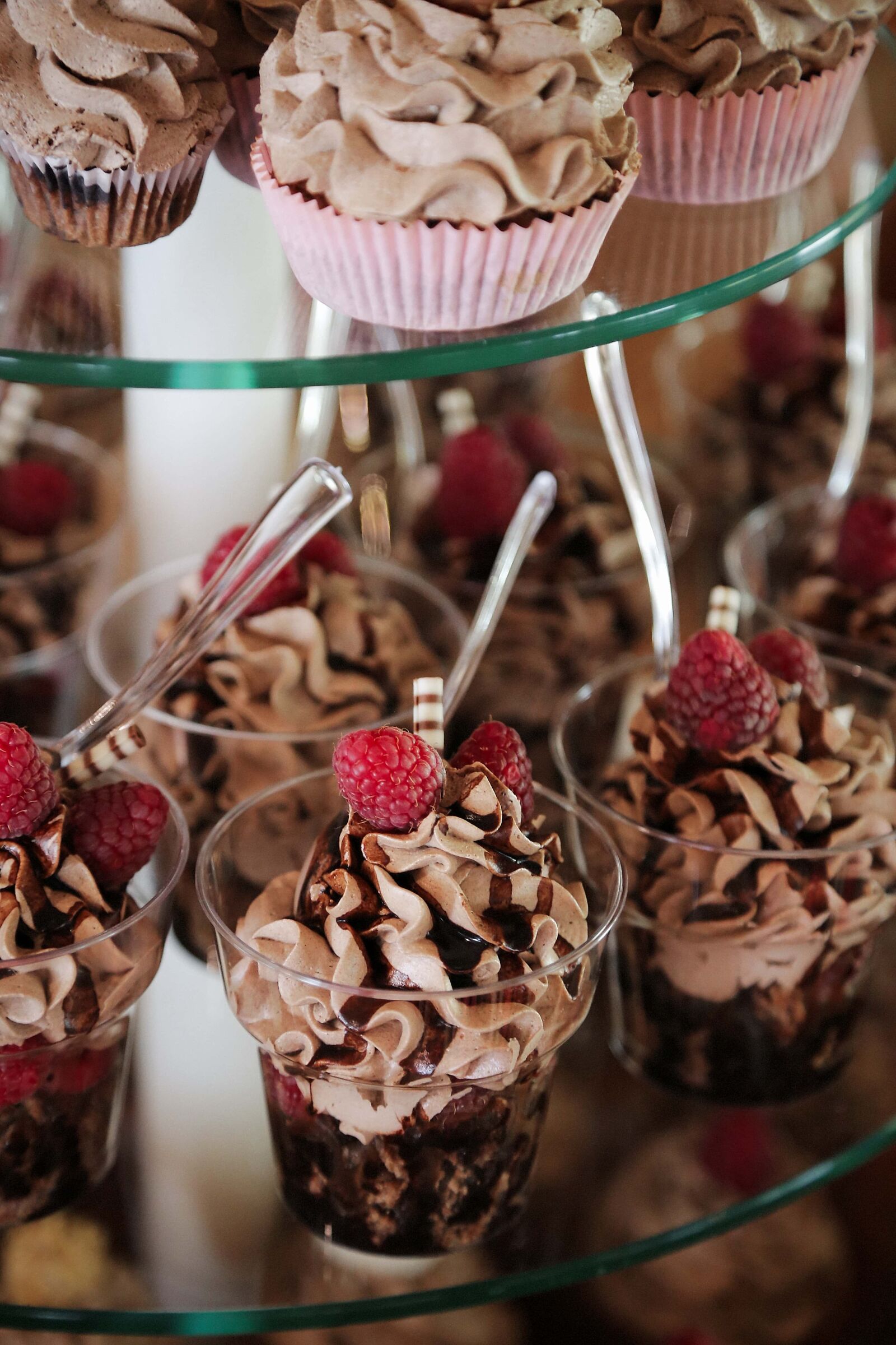Canon EOS 6D + Canon EF 24-105mm F4L IS USM sample photo. Raspberries, cupcake, icecream, strawberry photography