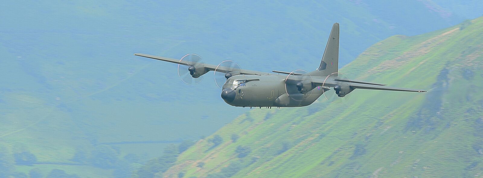 Nikon D7100 sample photo. Plane, low level, mach photography