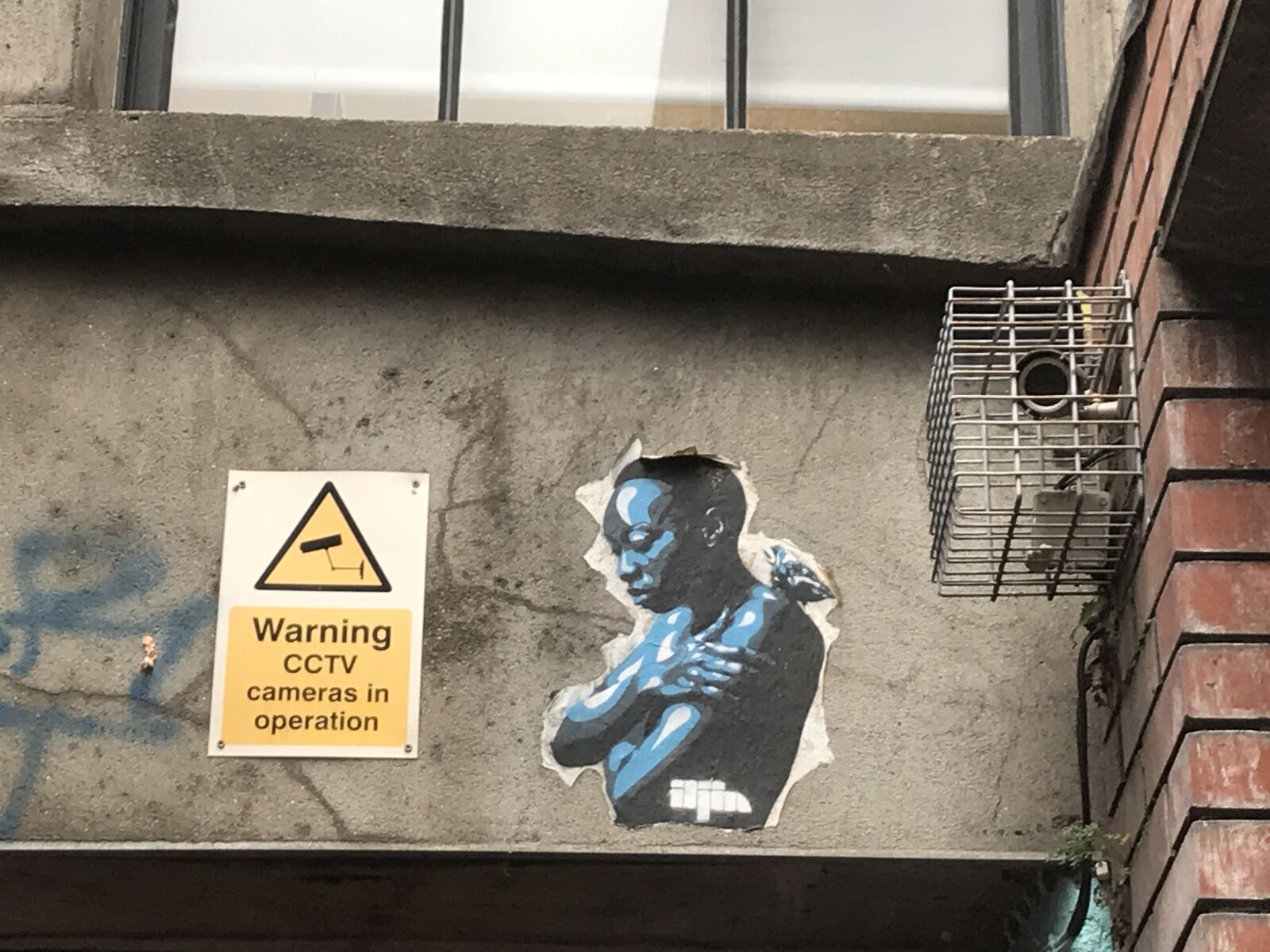iPhone 7 back camera 3.99mm f/1.8 sample photo. Dublin, street, graffiti photography