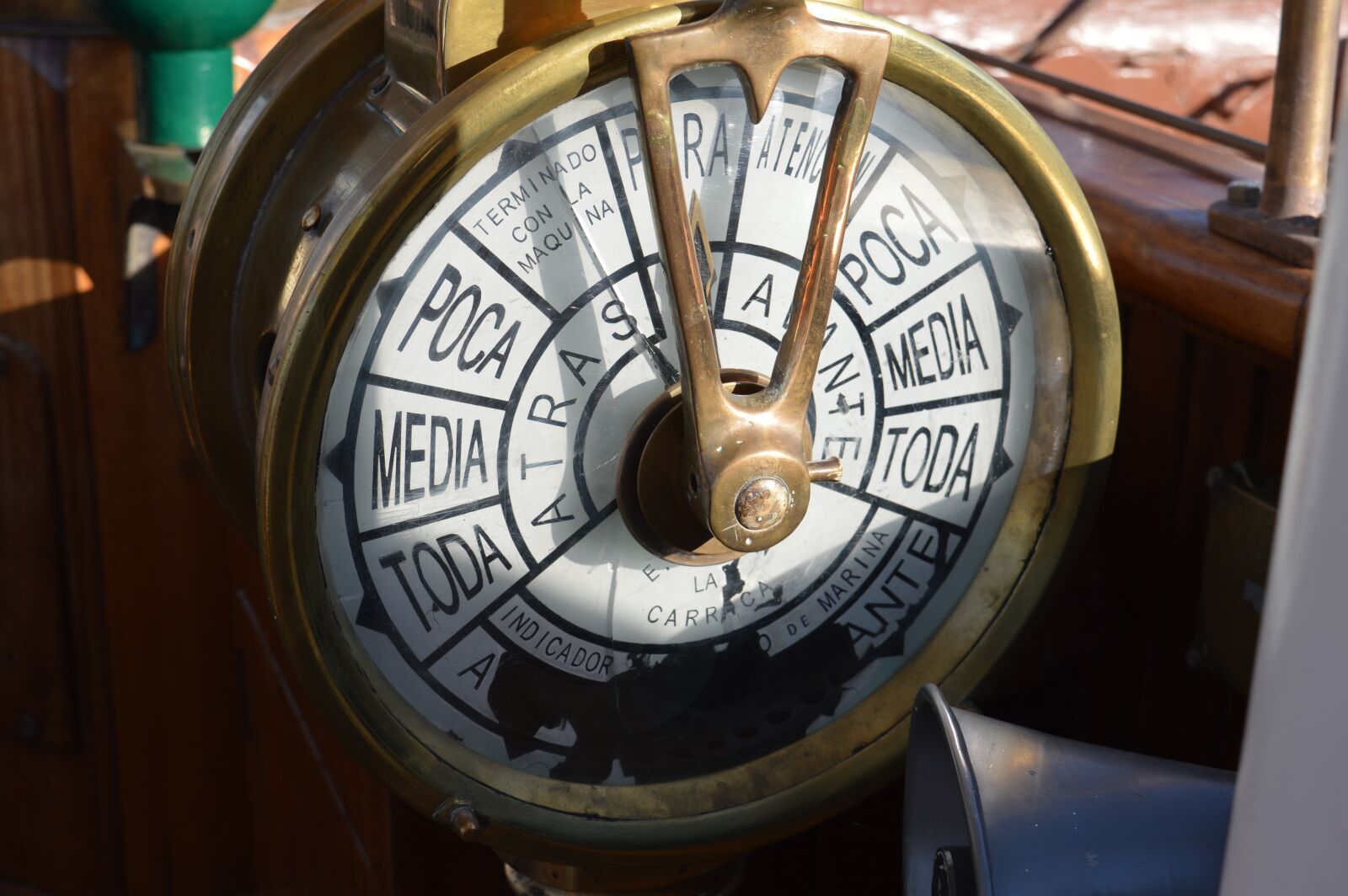 Nikon D3200 sample photo. Indication, clock, machine photography