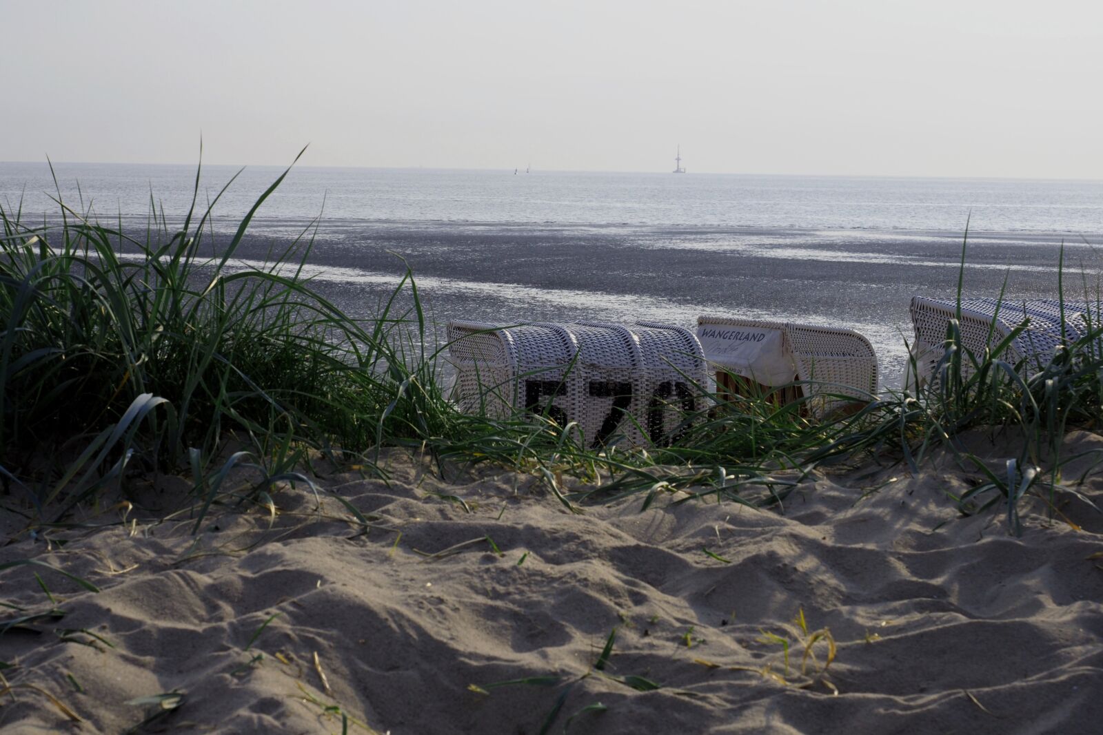 Olympus OM-D E-M1 Mark II sample photo. Beach, beach chair, sea photography