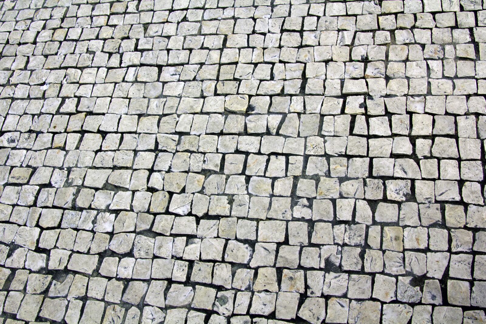 Canon EOS 550D (EOS Rebel T2i / EOS Kiss X4) sample photo. Portugal, stone, soil photography