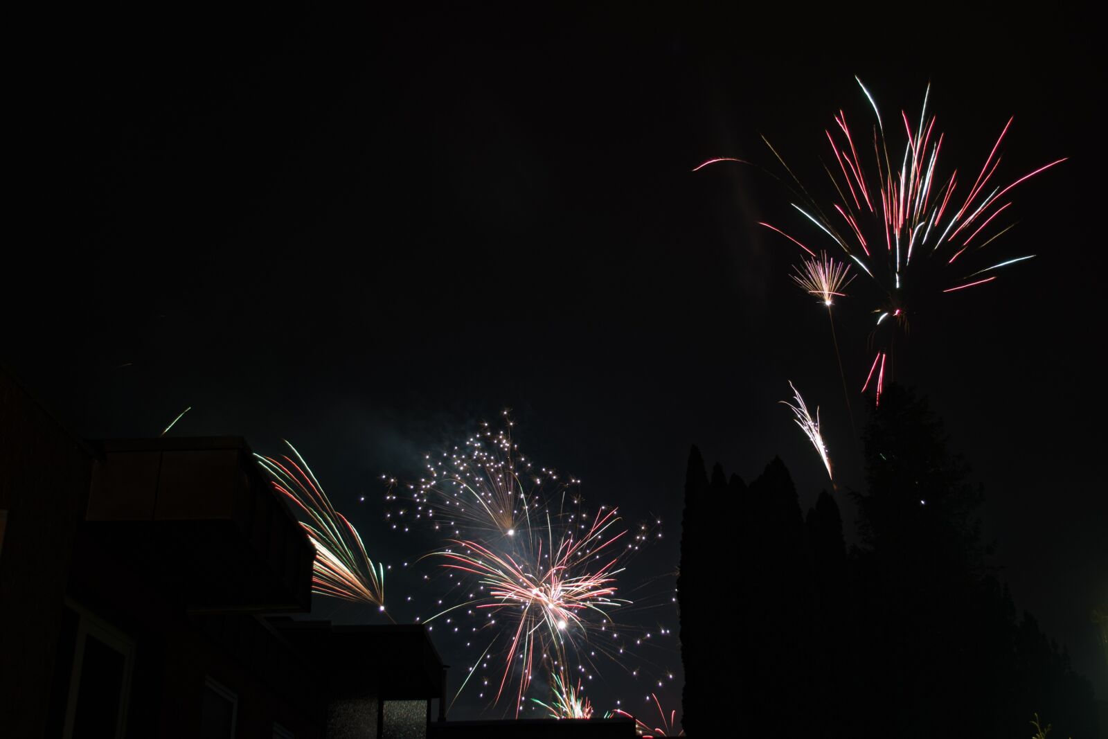 Nikon D7200 sample photo. Fireworks, rocket, new year's photography