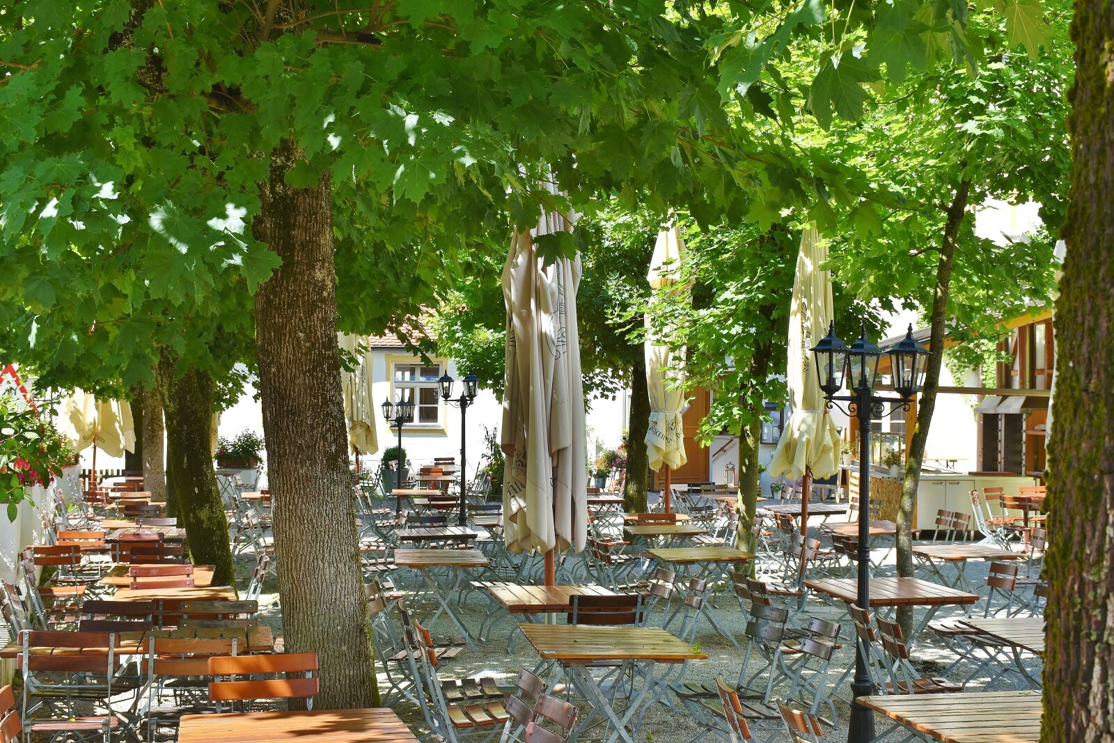 Nikon D7200 sample photo. Beer garden, chairs, dining photography