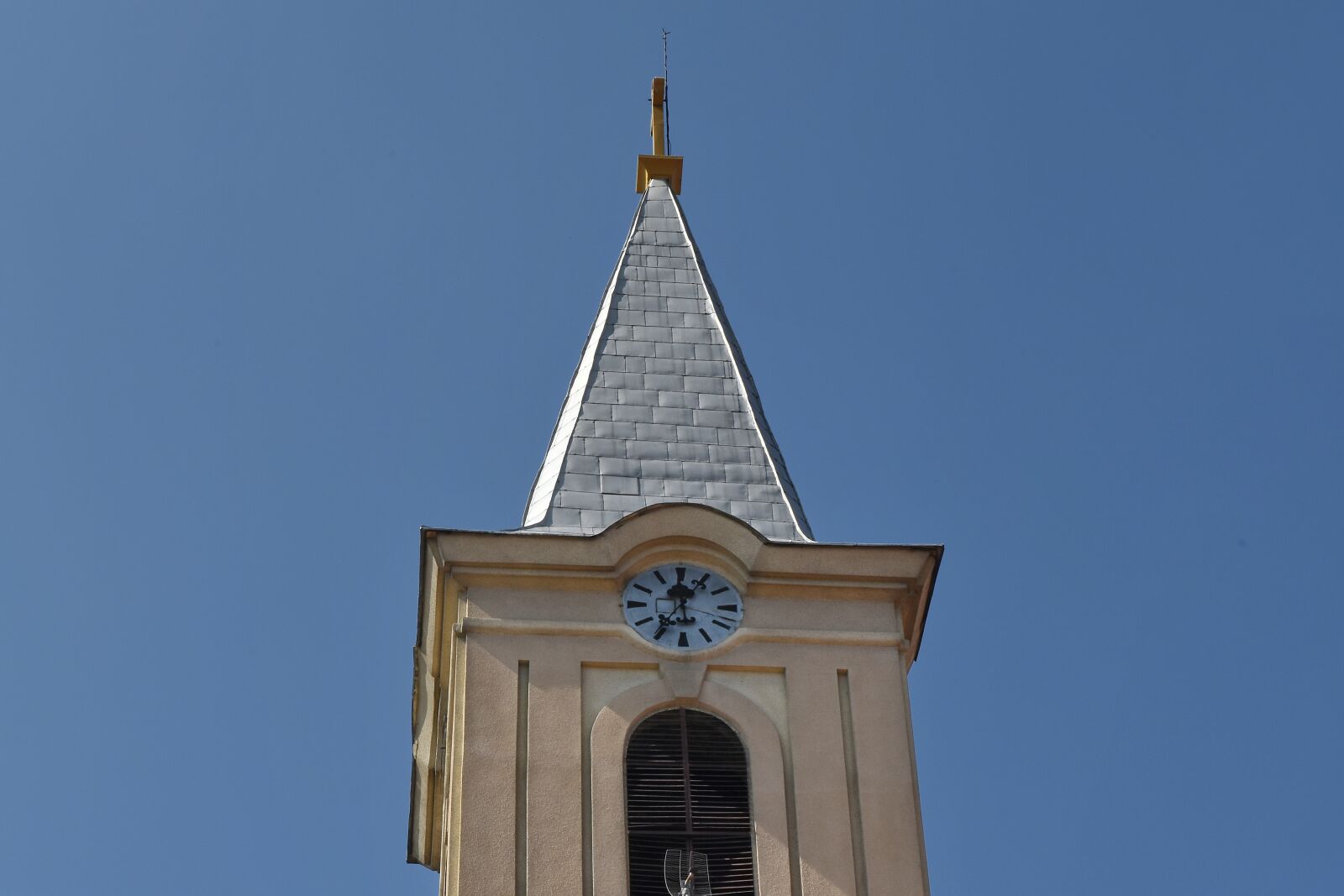 Nikon D5500 sample photo. Tower, religion, architecture, building photography