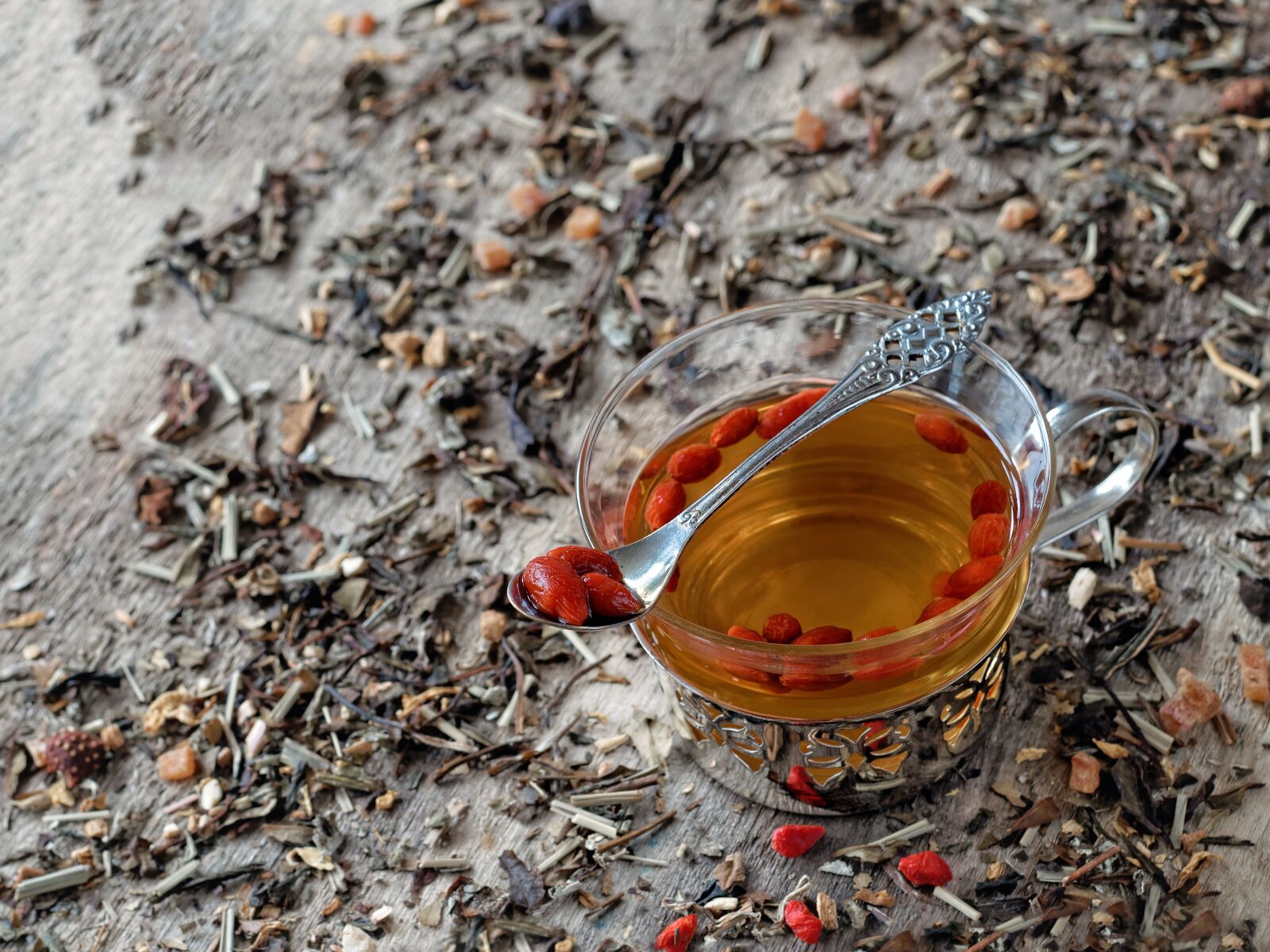 Nikon D3300 sample photo. Hot tea, berries soaked photography