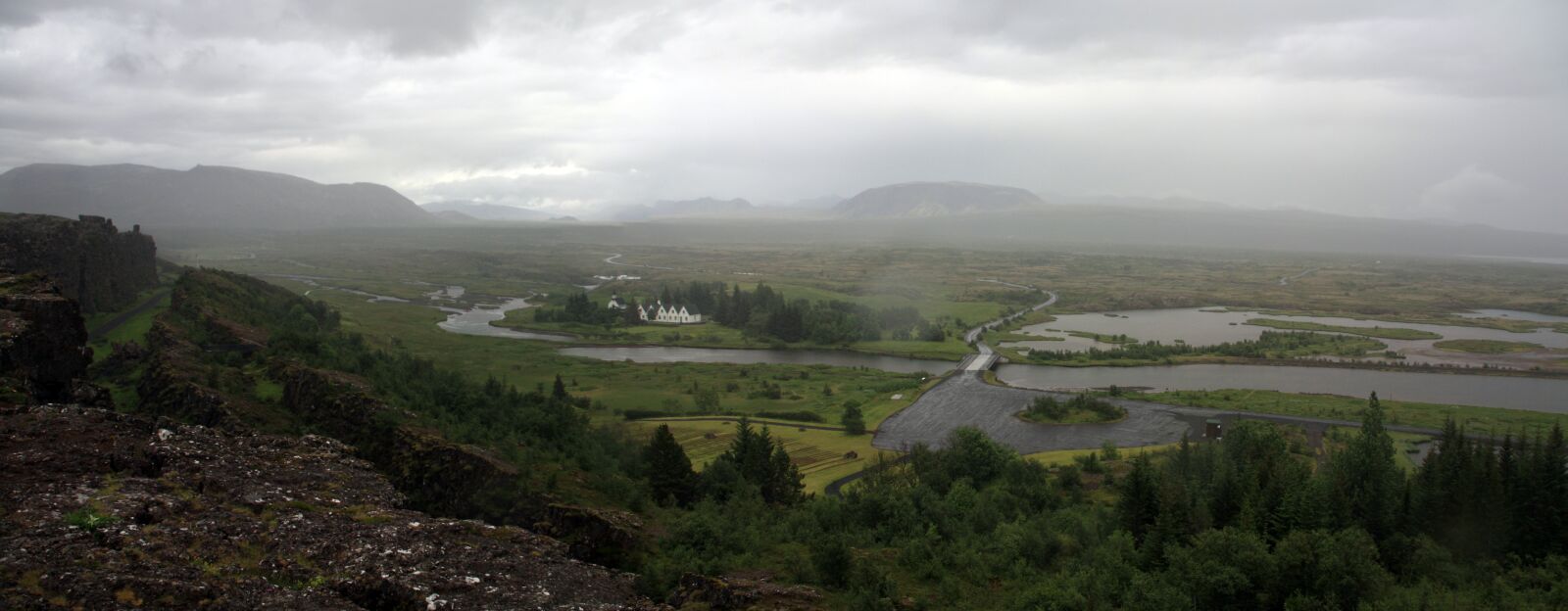 Canon EOS 450D (EOS Rebel XSi / EOS Kiss X2) sample photo. Iceland, thingvellir, landscape photography