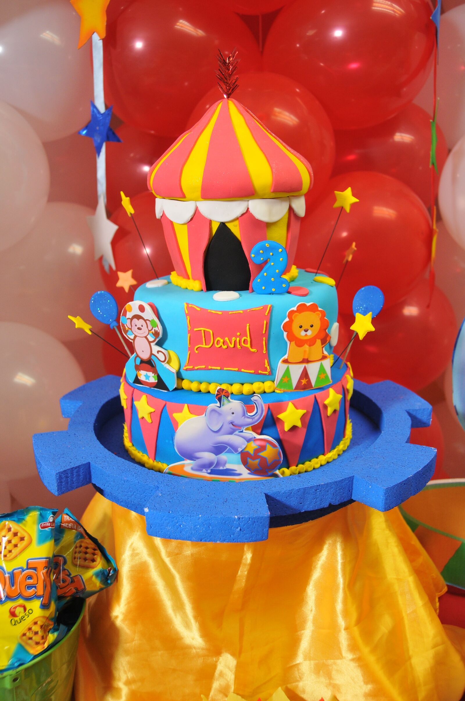 Nikon D300 sample photo. Cake, balloons, party photography