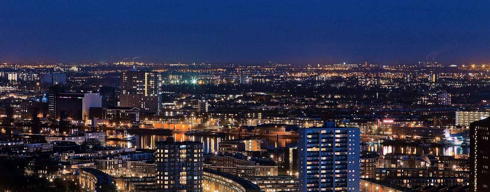 Canon EOS 6D + Canon EF 24-105mm F4L IS USM sample photo. Rotterdam, euromast, netherlands photography