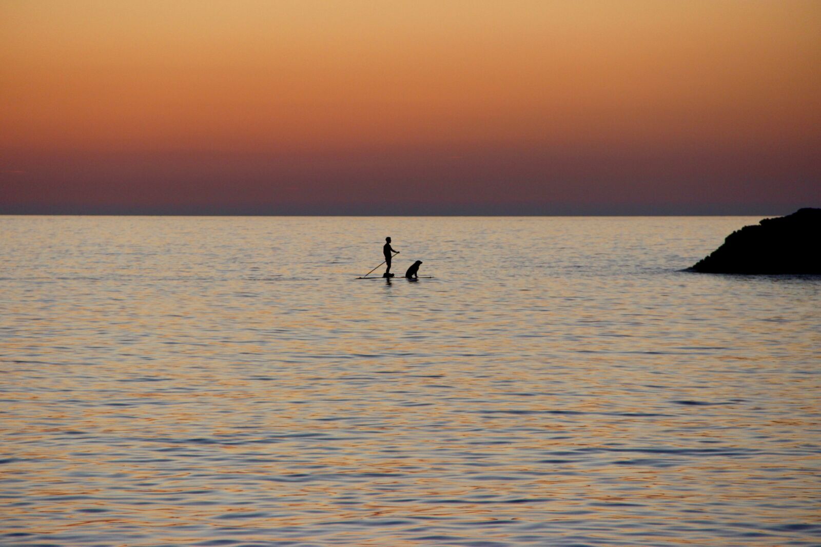 Canon EOS 600D (Rebel EOS T3i / EOS Kiss X5) sample photo. Sunset, waters, dawn photography