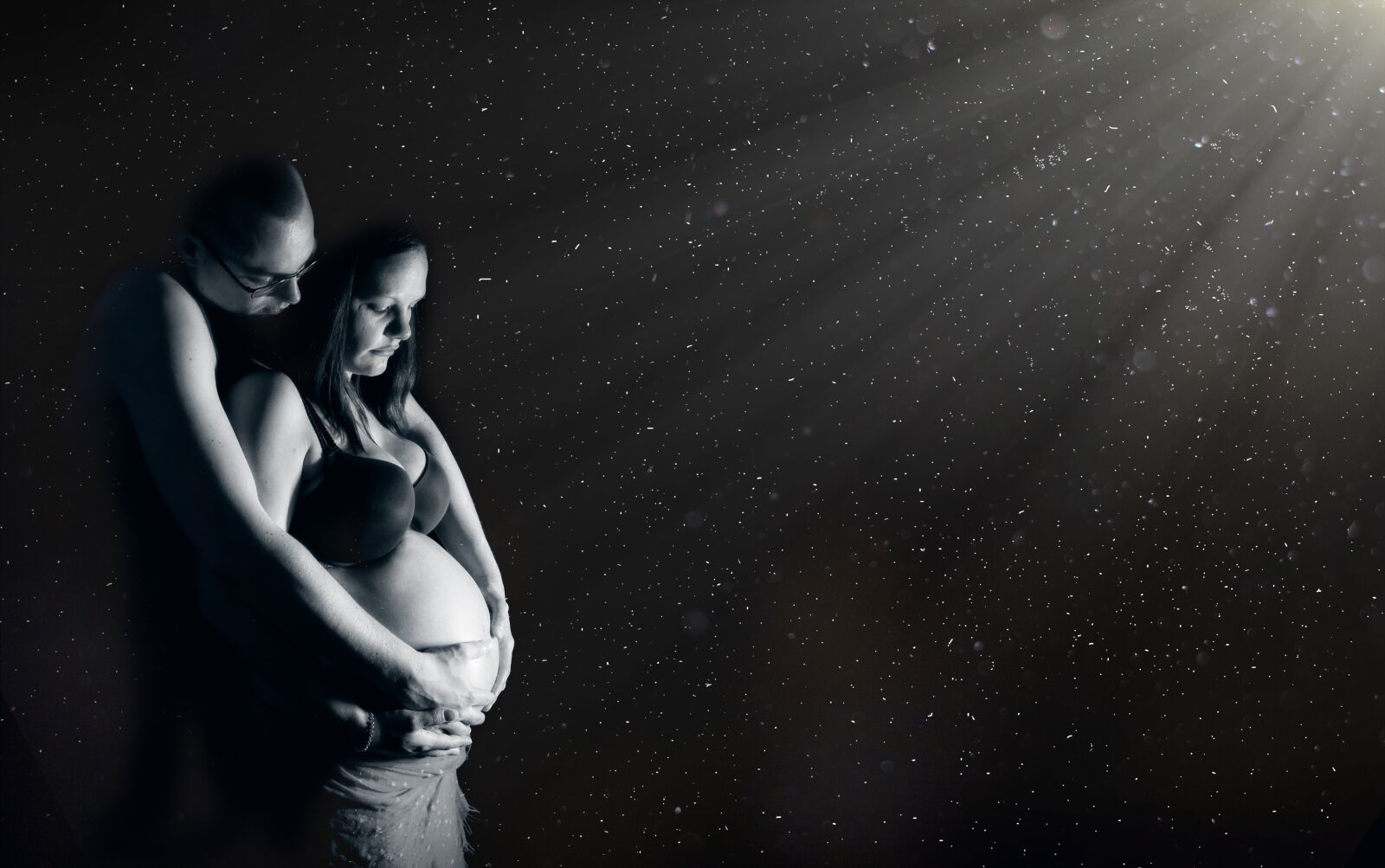 Olympus OM-D E-M1 Mark II + Olympus M.Zuiko Digital ED 12-40mm F2.8 Pro sample photo. Pair, pregnant, baby belly photography