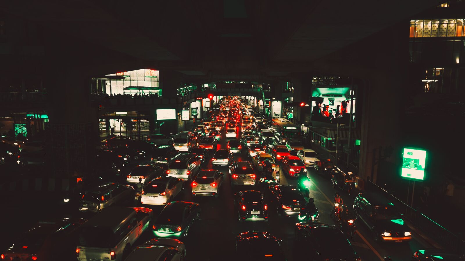 Sony a5100 sample photo. Traffic, bangkok, siam photography
