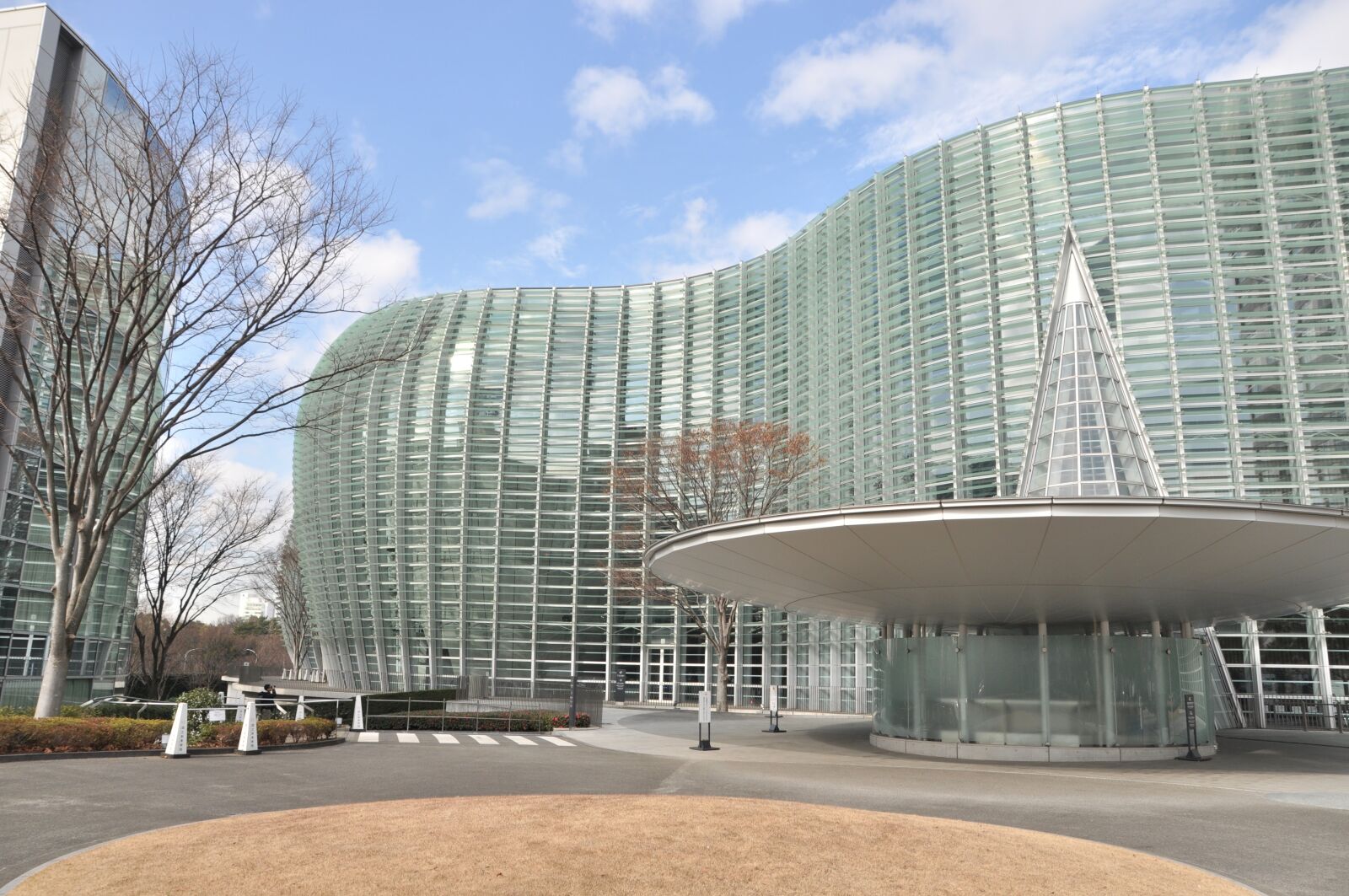 Nikon D90 sample photo. Building, glass, tokyo photography