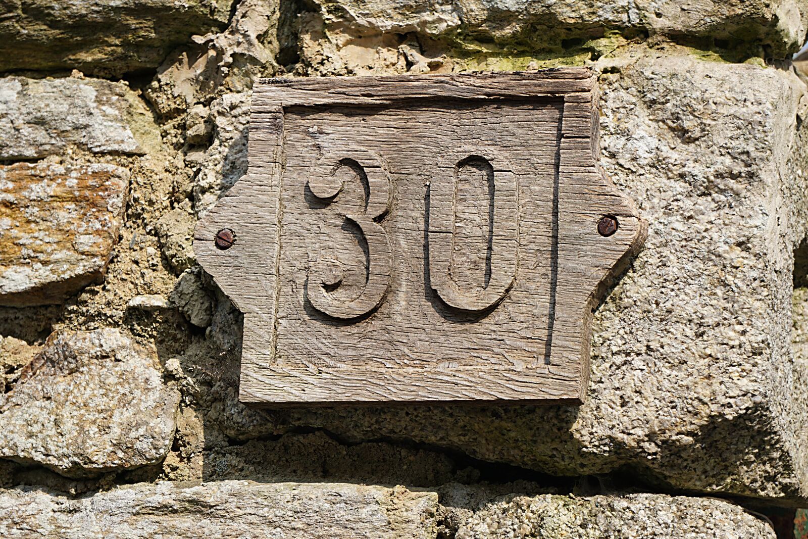 Sony a6000 sample photo. Number, thirty number, street photography