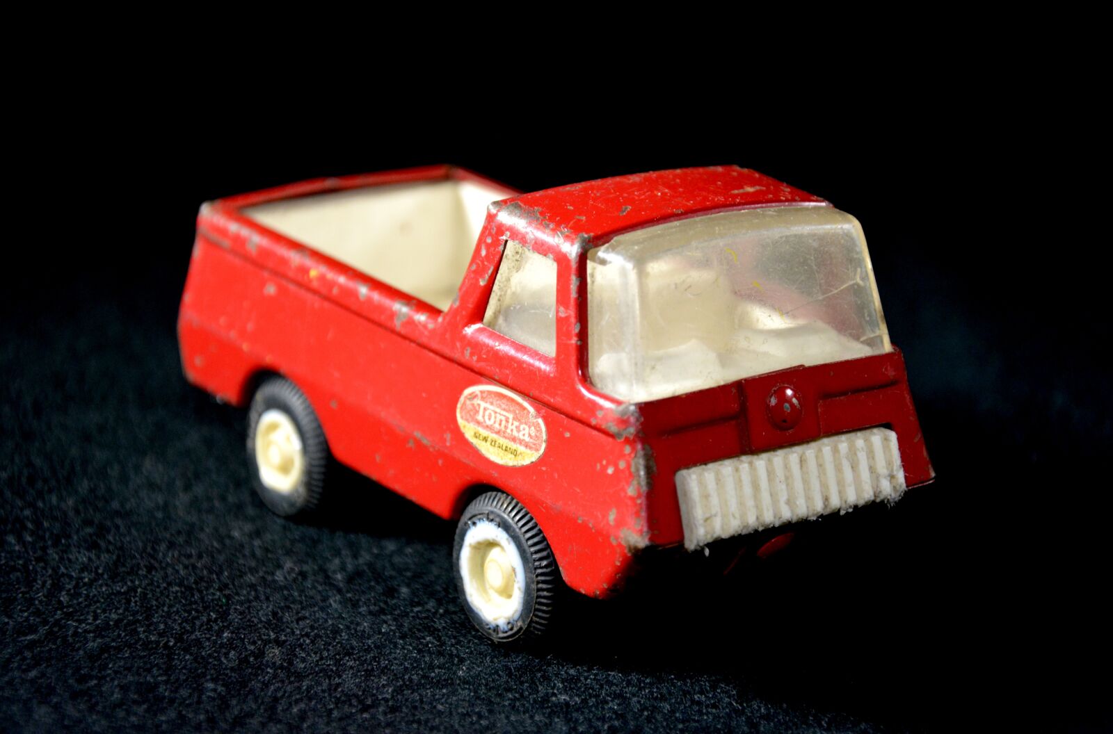 Nikon D5200 sample photo. Tonka, tiny tonka, real photography