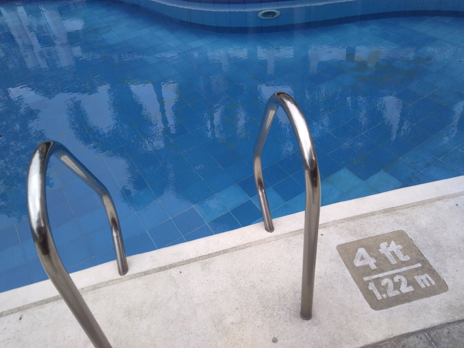 Xiaomi Redmi 4A sample photo. Pool, swimming pool, blue photography
