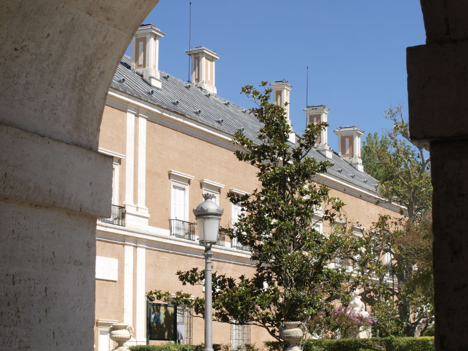 Olympus E-420 (EVOLT E-420) sample photo. Palace aranjuez, aranjuez, spain photography