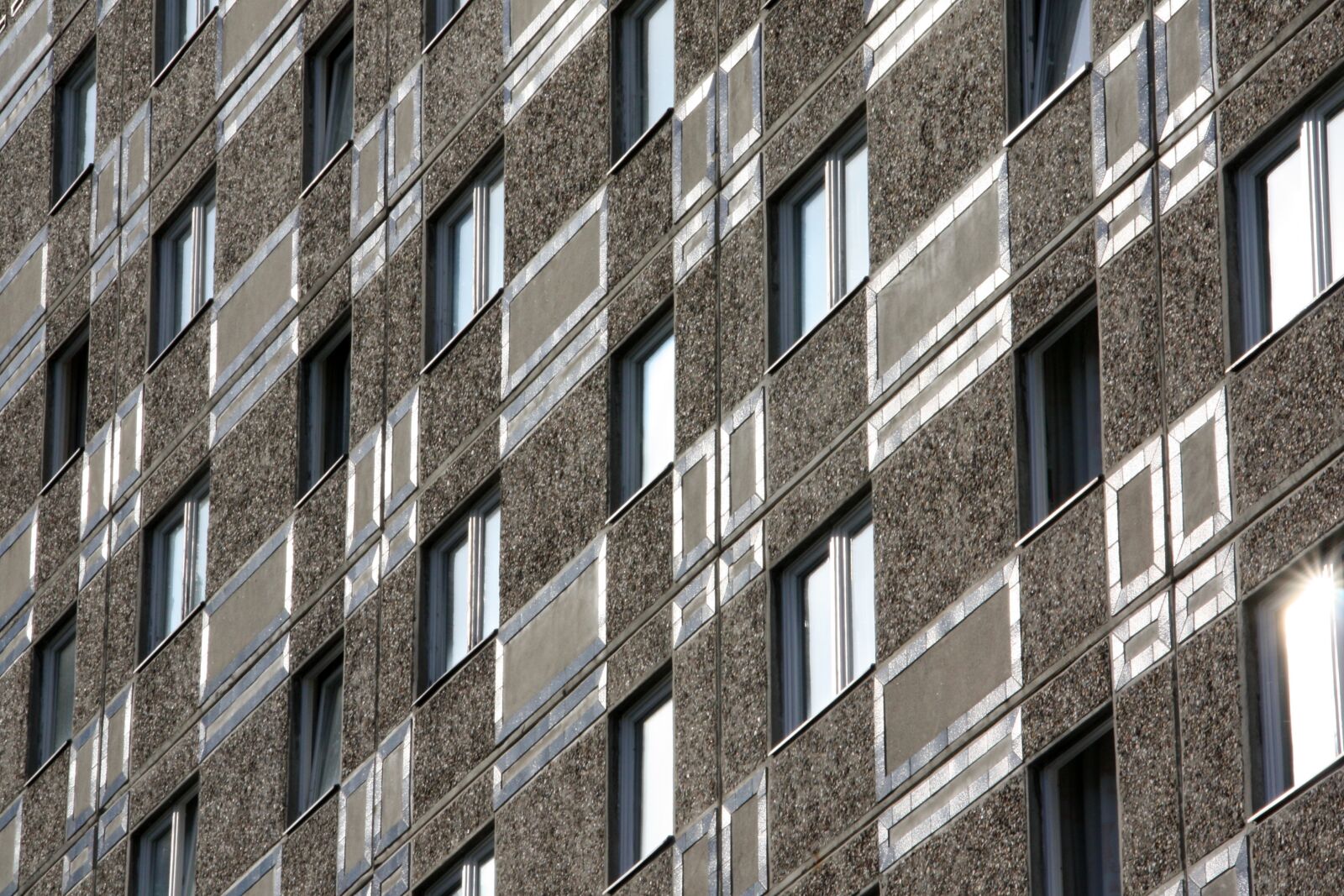 Canon EOS 450D (EOS Rebel XSi / EOS Kiss X2) sample photo. Prefab, concrete, concrete construction photography