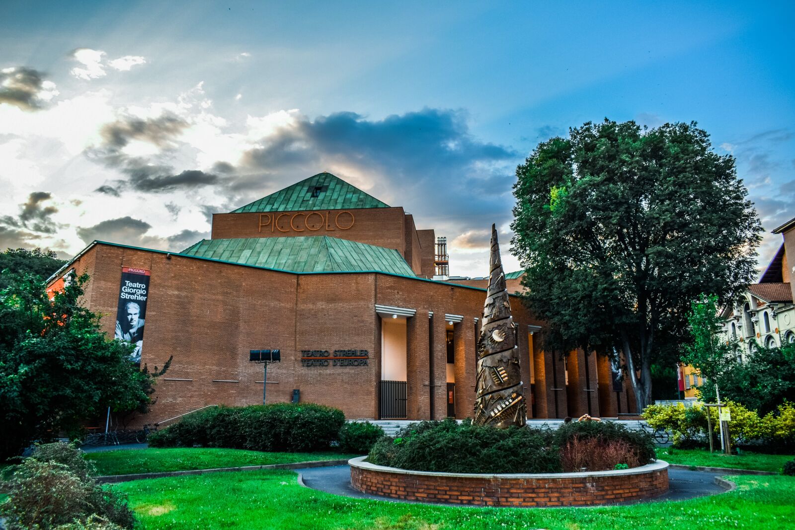 Nikon D3300 sample photo. Theater, building, architecture photography