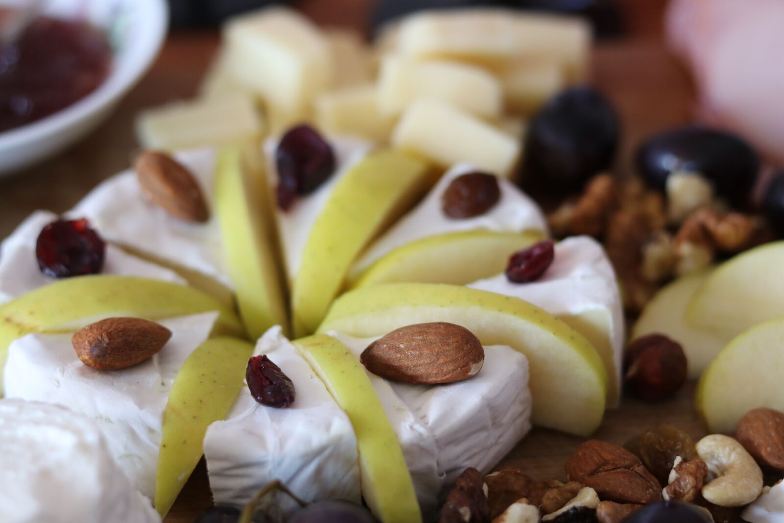 Canon EOS 80D sample photo. A platter of cheese photography