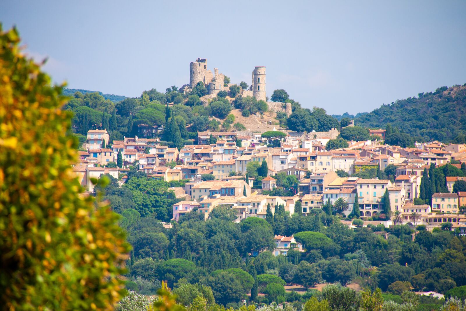 Canon EOS 50D + Canon EF-S 18-200mm F3.5-5.6 IS sample photo. France, village, grimaud photography