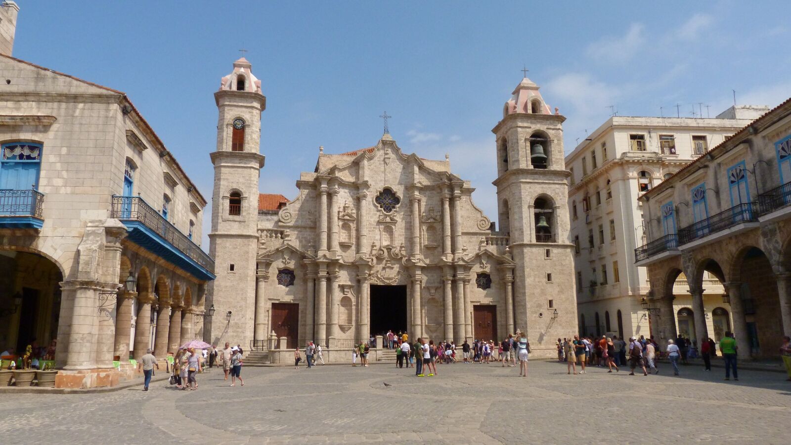 Panasonic Lumix DMC-FZ40 (Lumix DMC-FZ45) sample photo. Cuba, havana, space photography