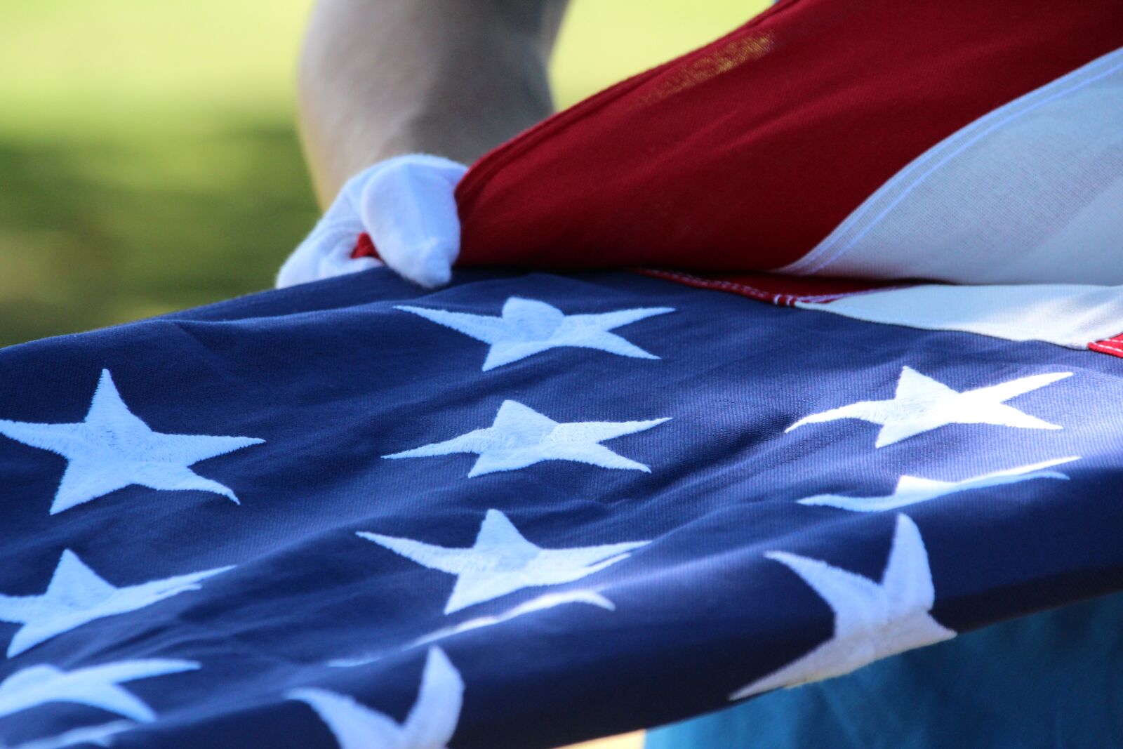 Canon EOS 1200D (EOS Rebel T5 / EOS Kiss X70 / EOS Hi) sample photo. Military funeral, flag, patriotism photography