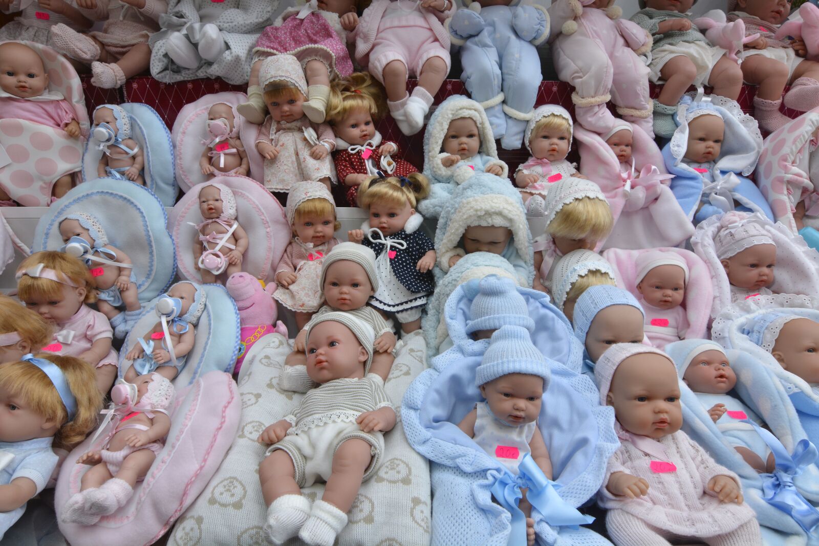 Nikon D7100 sample photo. Dolls, texture, wrist photography