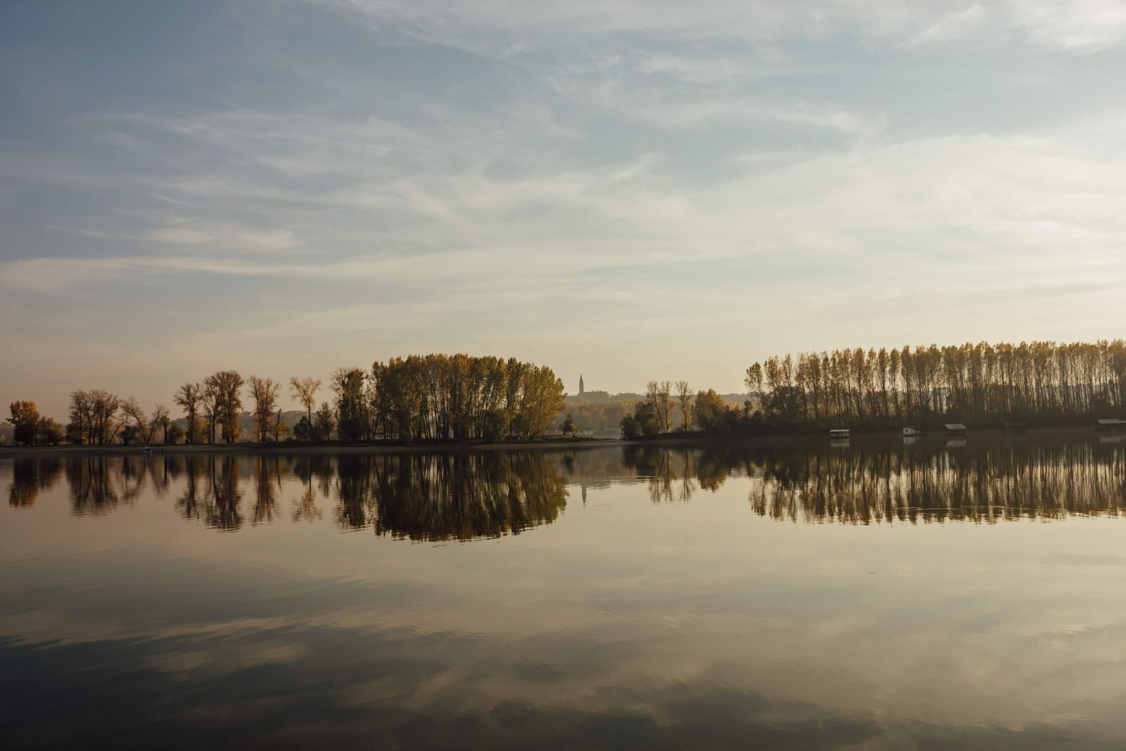 Canon EF-S 18-55mm F3.5-5.6 IS sample photo. Lake, landscape, forest, atmosphere photography