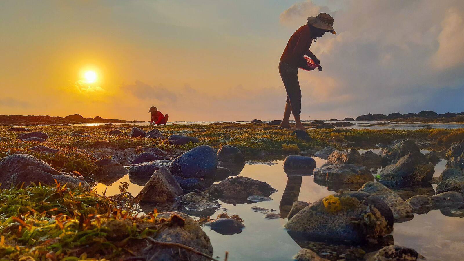 Samsung Galaxy A30 sample photo. Dawn, the rocky, the photography