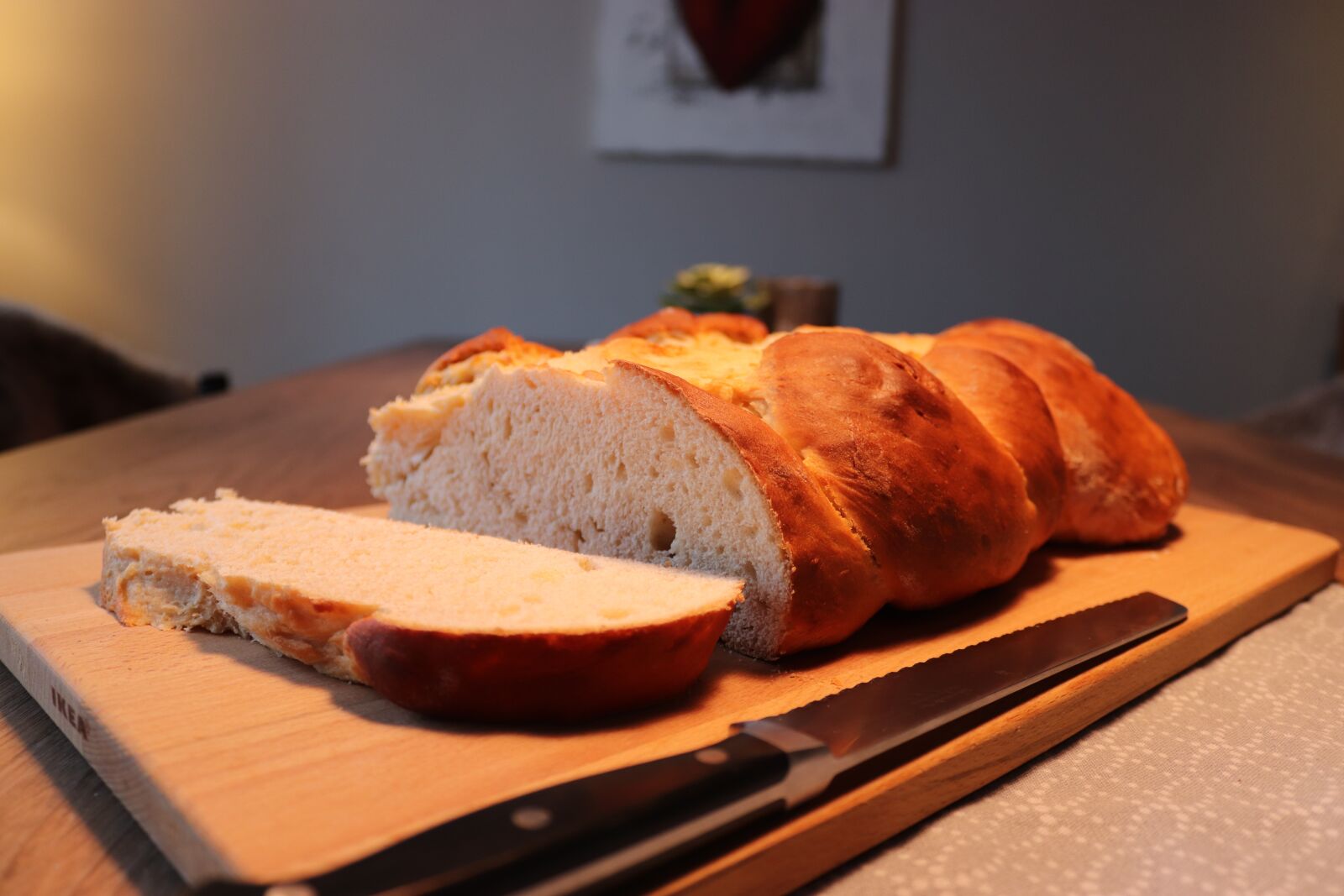 Canon EOS 200D (EOS Rebel SL2 / EOS Kiss X9) sample photo. Easter braid, mares, slice photography