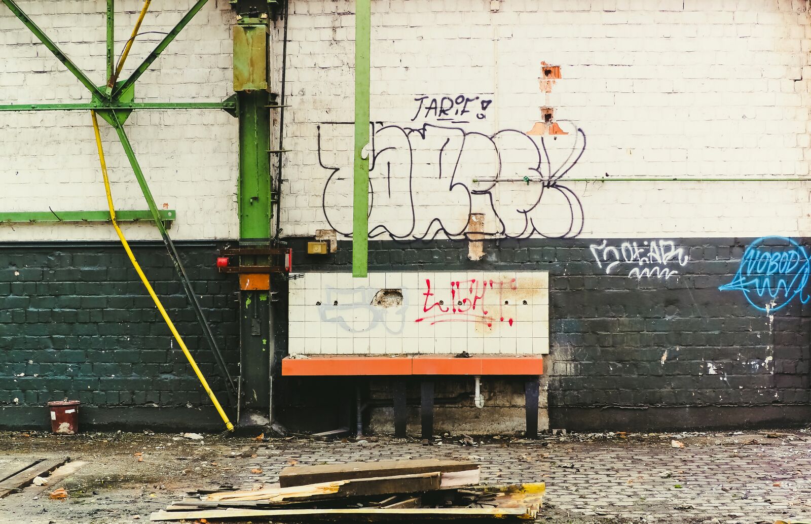 Olympus OM-D E-M10 sample photo. Demolition, tear off, site photography