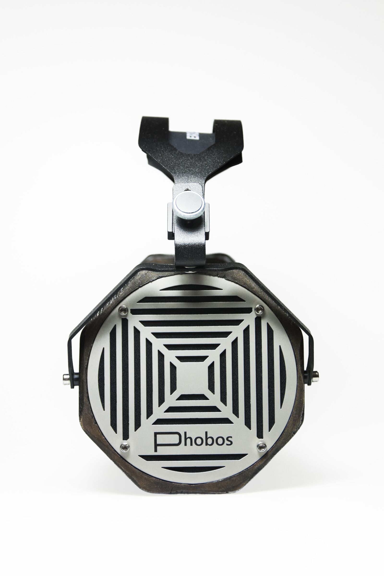 Nikon D7200 sample photo. Headphones, isolated, metal photography