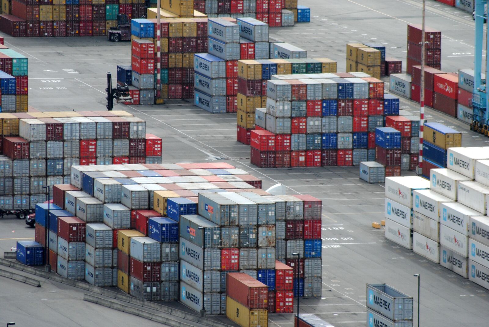 Nikon D3000 sample photo. Shipping container, port, shipping photography