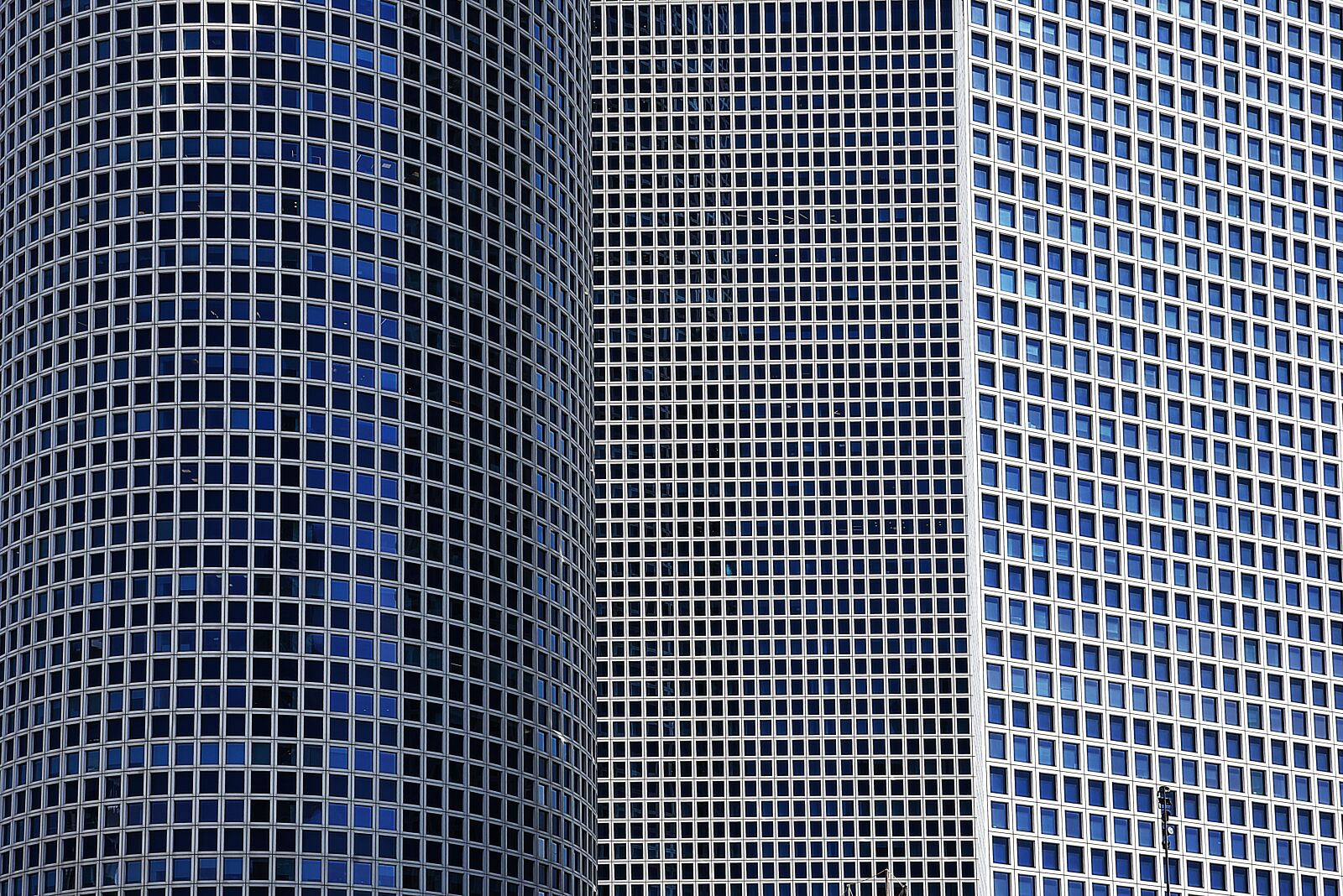Nikon D750 sample photo. Steel, tel aviv, architecture photography