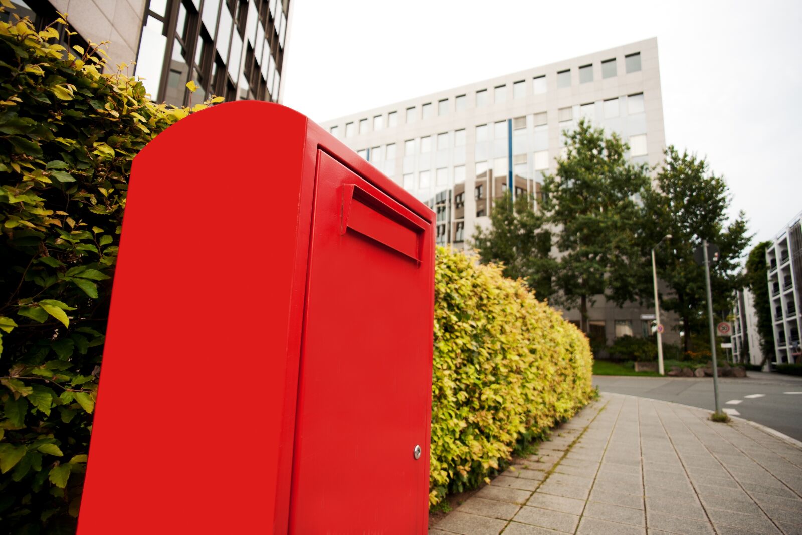 Canon EOS-1Ds Mark III sample photo. Mailbox, post, red photography