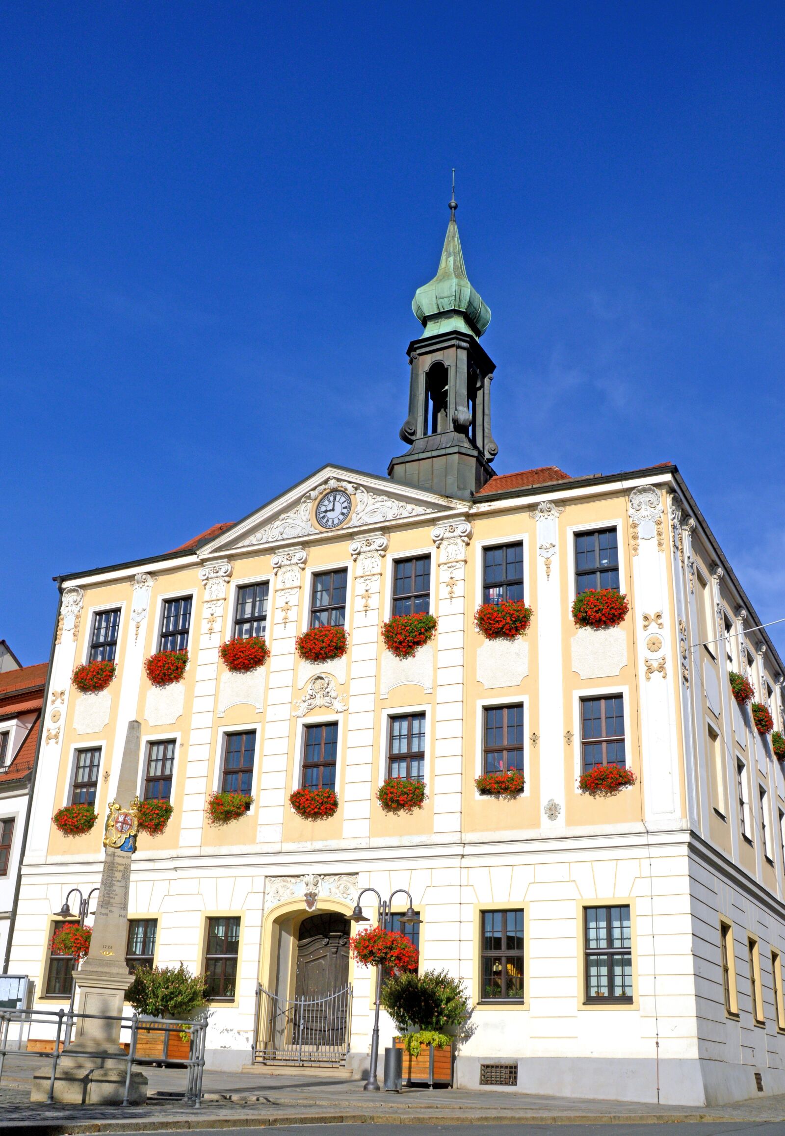 Nikon D3200 sample photo. Rathaus, townhall, building photography