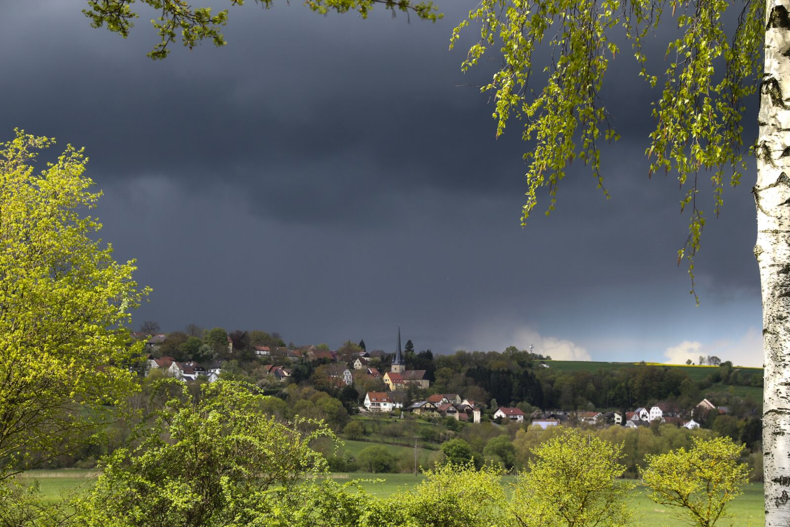 Canon EOS 700D (EOS Rebel T5i / EOS Kiss X7i) sample photo. Village, landscape, sky photography