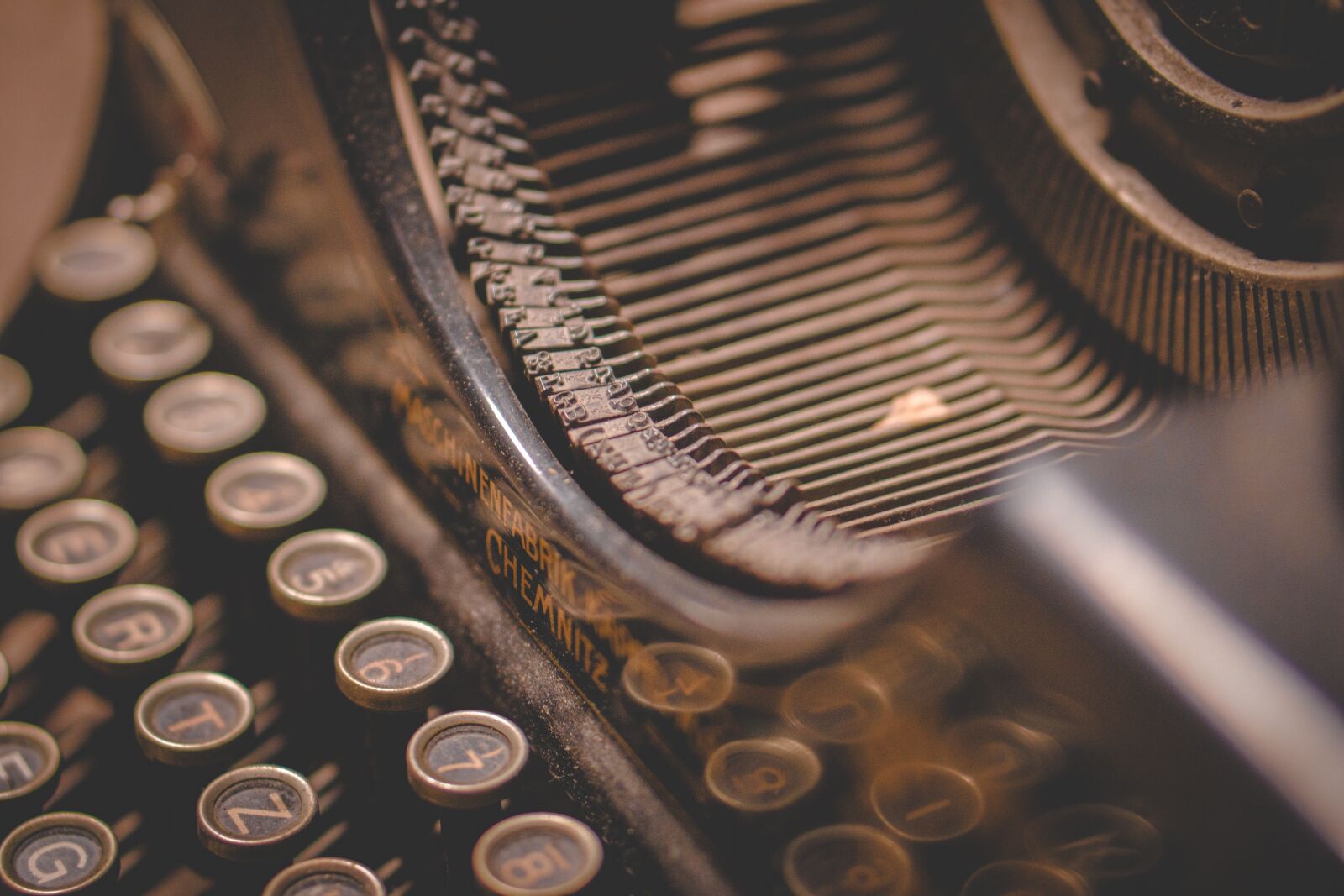 E 50mm F1.8 OSS sample photo. Typewriter, writing, text photography