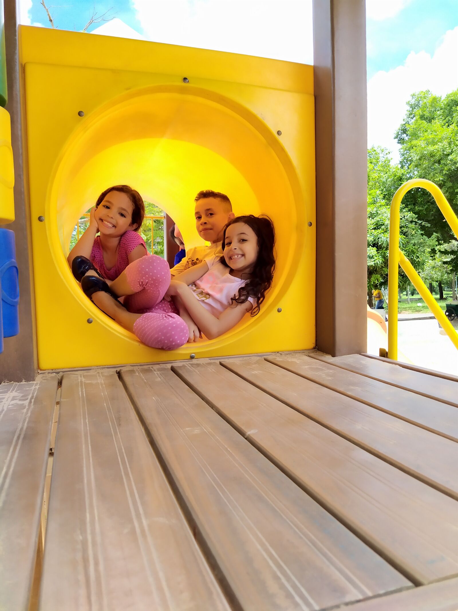 Xiaomi Redmi Note 7 sample photo. Park, children, happiness photography